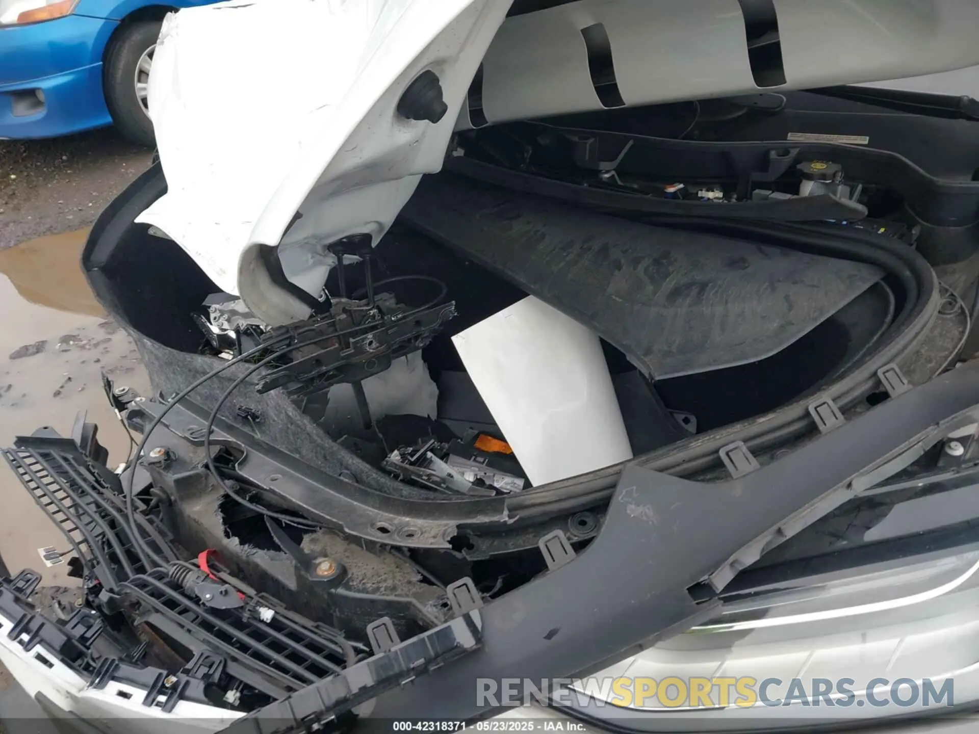 10 Photograph of a damaged car 5YJXCAE21MF319288 TESLA MODEL X 2021