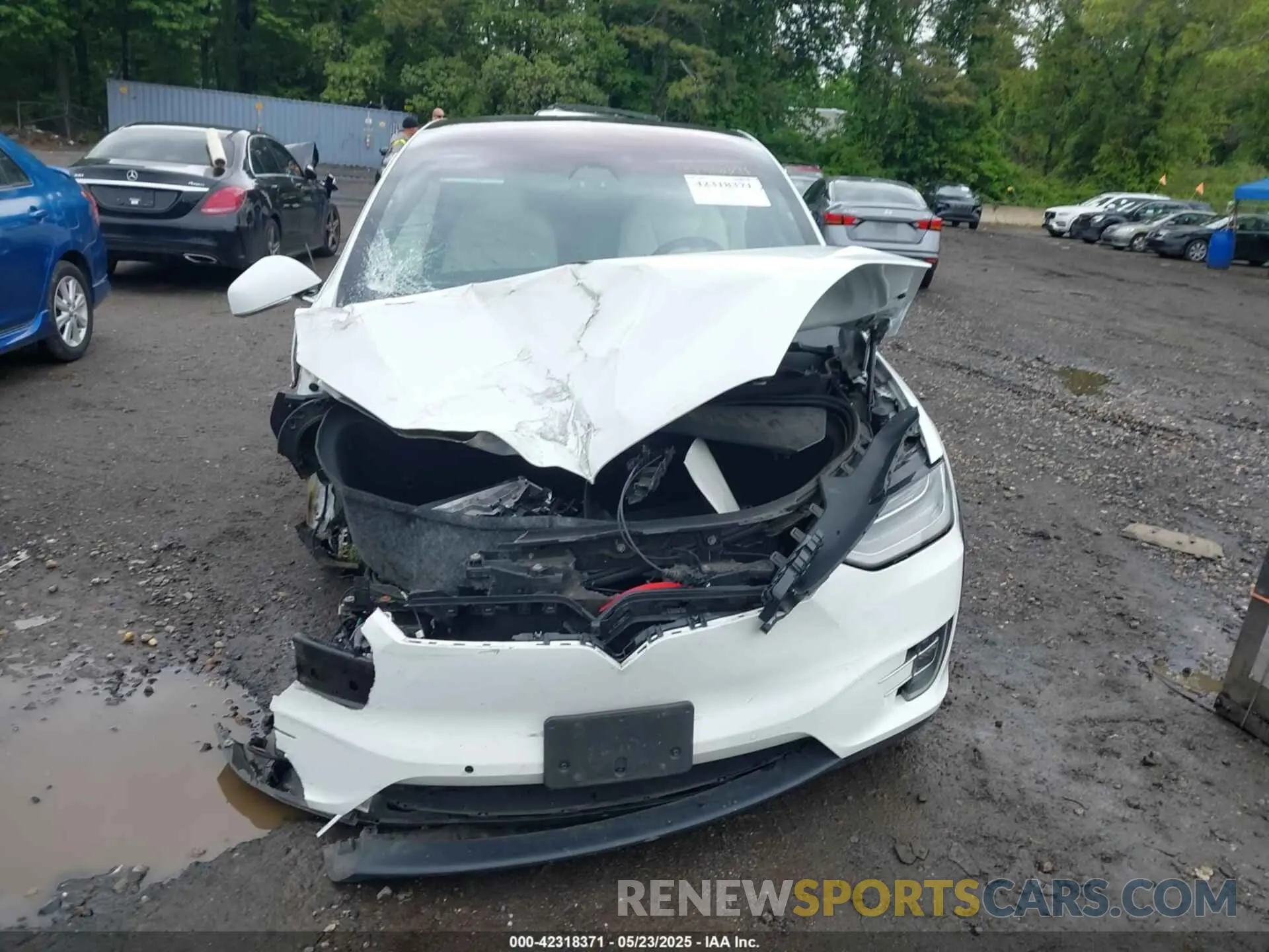 12 Photograph of a damaged car 5YJXCAE21MF319288 TESLA MODEL X 2021