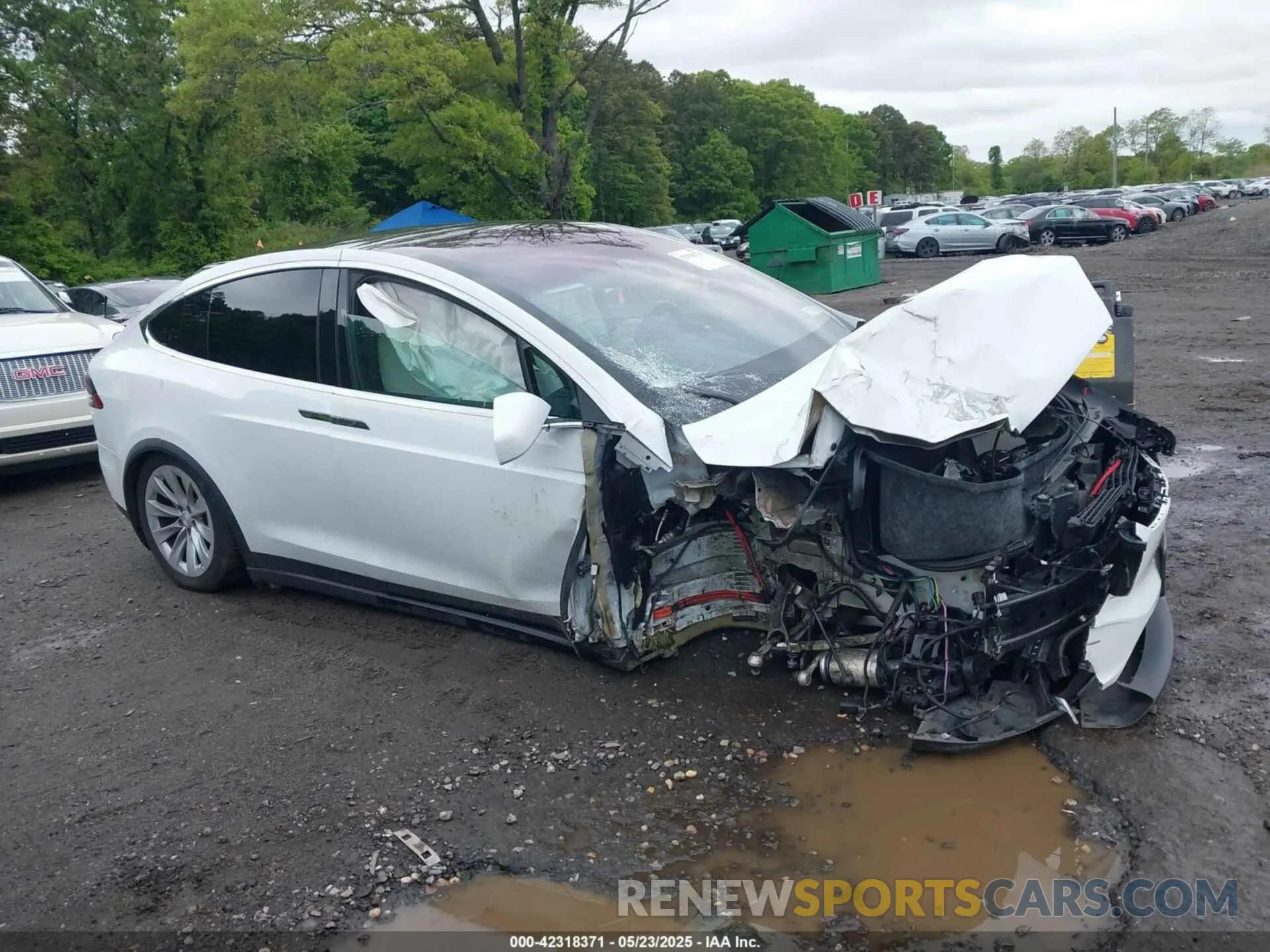 13 Photograph of a damaged car 5YJXCAE21MF319288 TESLA MODEL X 2021