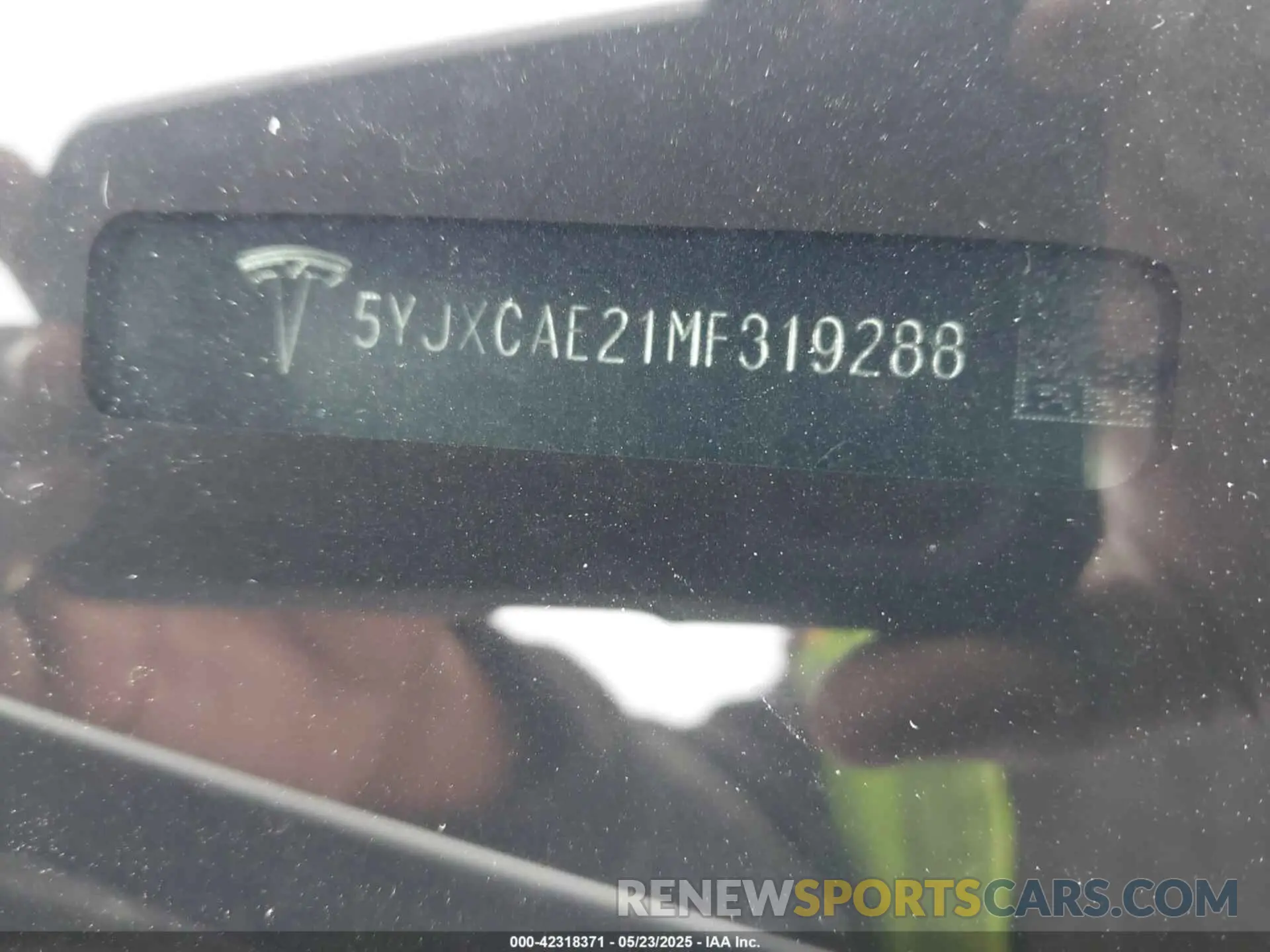 19 Photograph of a damaged car 5YJXCAE21MF319288 TESLA MODEL X 2021