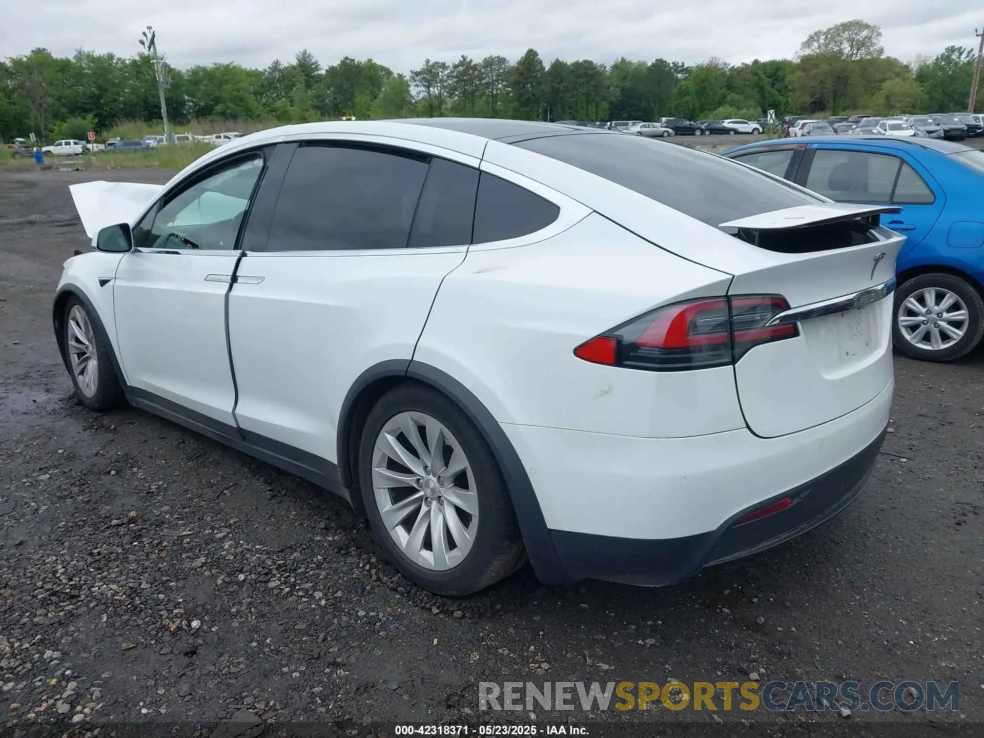 3 Photograph of a damaged car 5YJXCAE21MF319288 TESLA MODEL X 2021