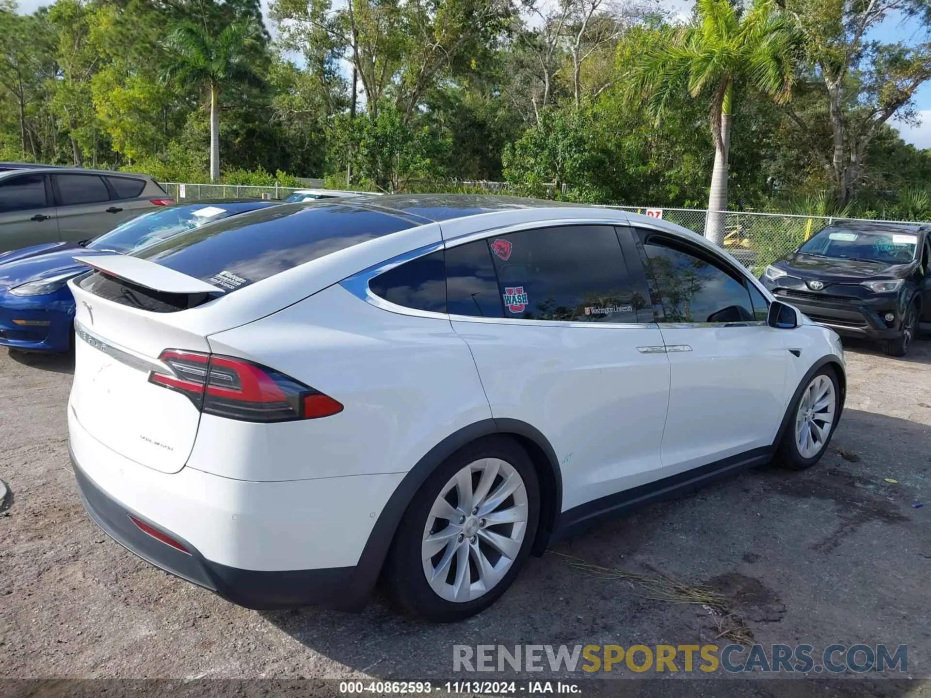 4 Фотография поврежденного автомобиля 5YJXCAE25MF323408 TESLA MODEL X 2021