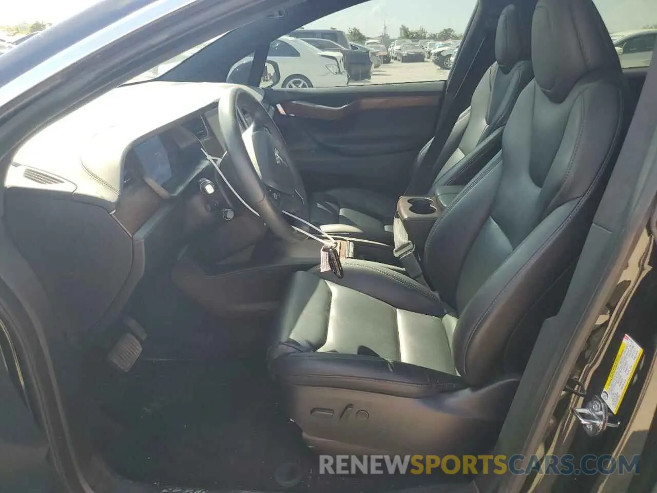 7 Photograph of a damaged car 5YJXCAE26MF321490 TESLA MODEL X 2021