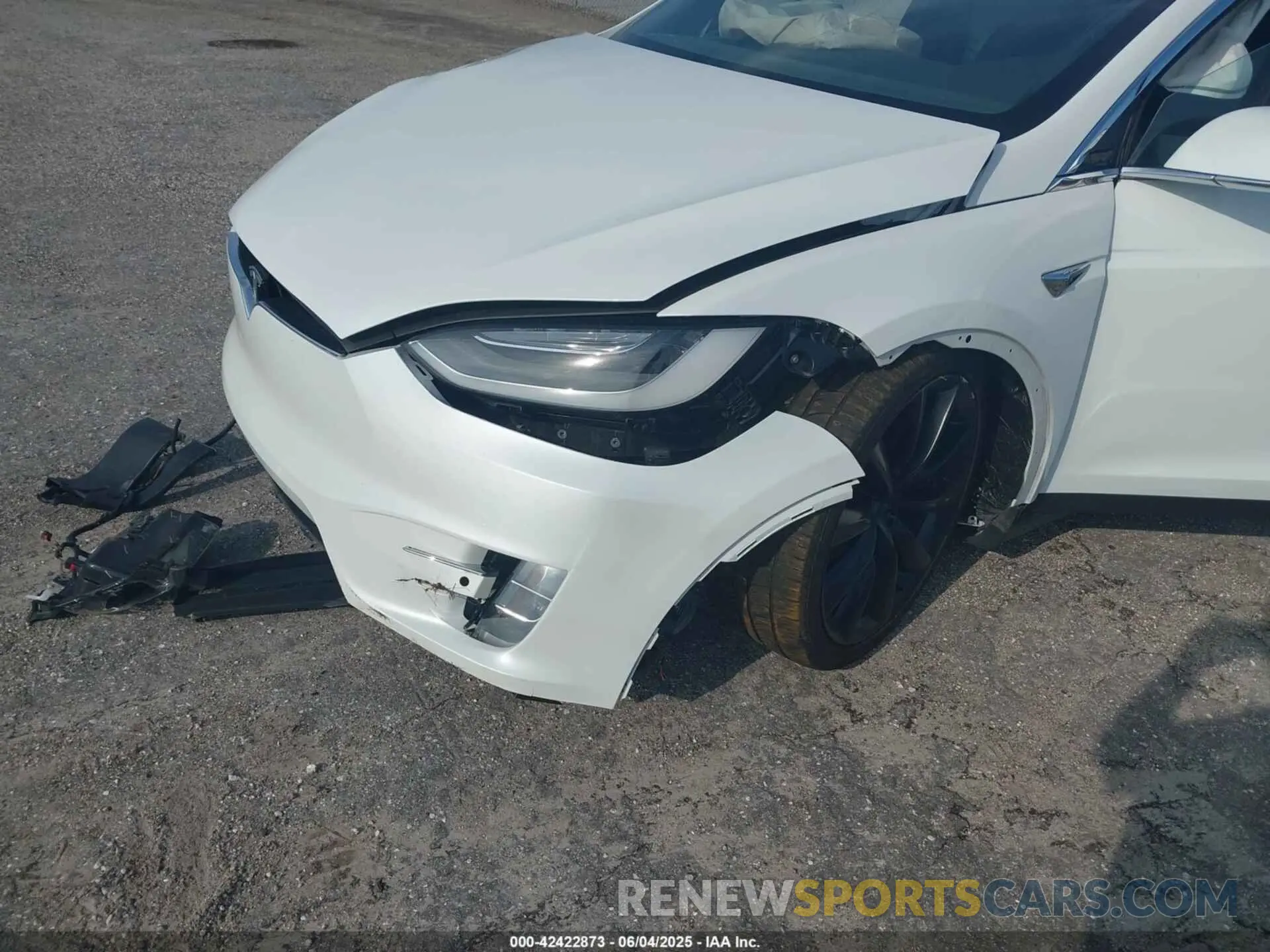 6 Photograph of a damaged car 5YJXCDE21MF319681 TESLA MODEL X 2021