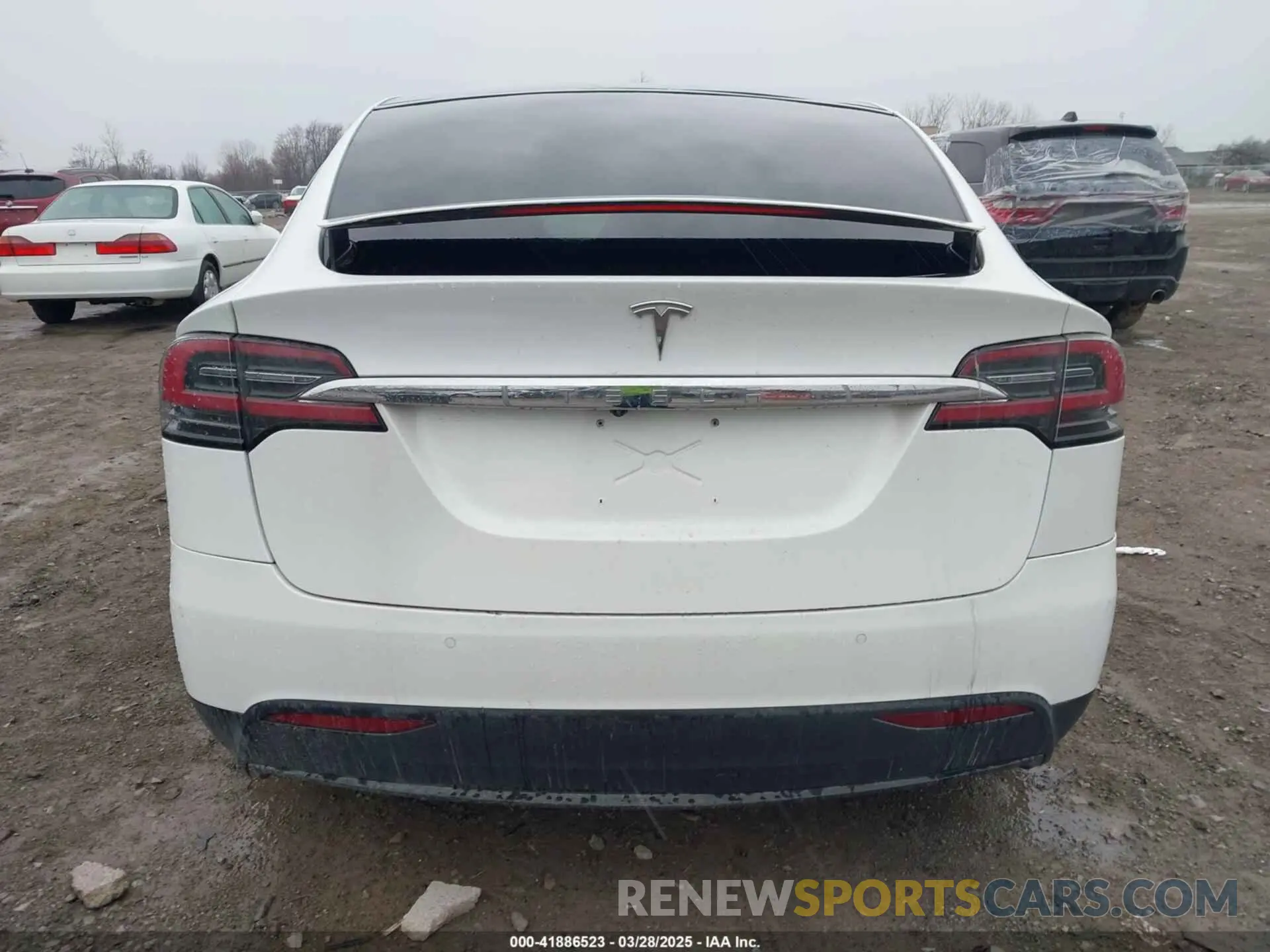 16 Фотография поврежденного автомобиля 5YJXCDE22MF319401 TESLA MODEL X 2021