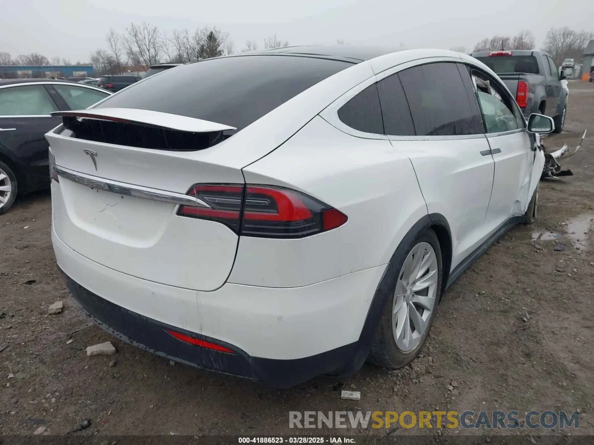 4 Фотография поврежденного автомобиля 5YJXCDE22MF319401 TESLA MODEL X 2021