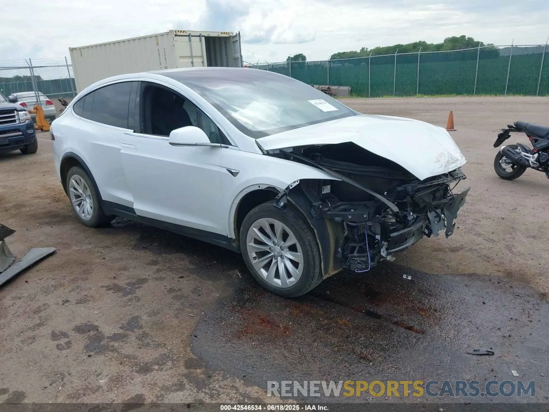 1 Фотография поврежденного автомобиля 5YJXCDE2XMF323695 TESLA MODEL X 2021