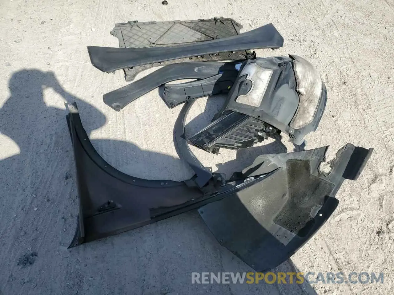 13 Photograph of a damaged car 7SAXCAE50NF358873 TESLA MODEL X 2022