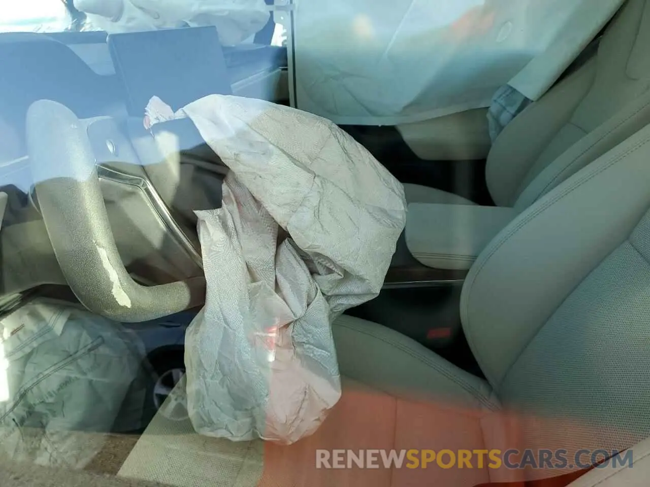 7 Photograph of a damaged car 7SAXCAE52NF351374 TESLA MODEL X 2022