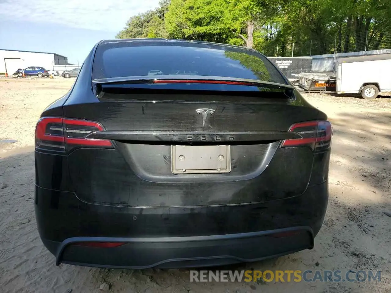 6 Photograph of a damaged car 7SAXCAE53NF357197 TESLA MODEL X 2022