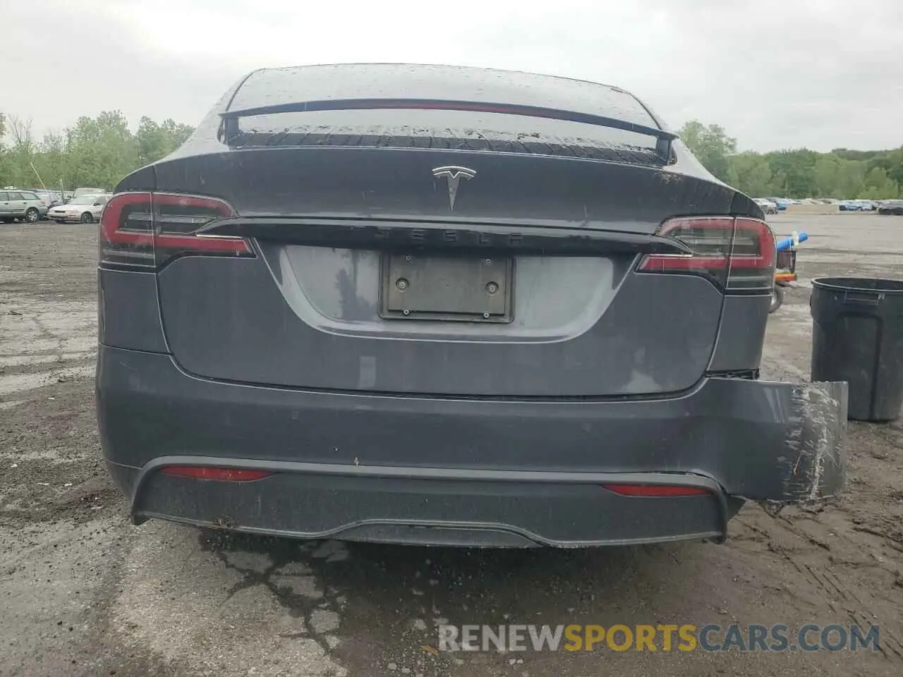 6 Photograph of a damaged car 7SAXCAE54NF358150 TESLA MODEL X 2022