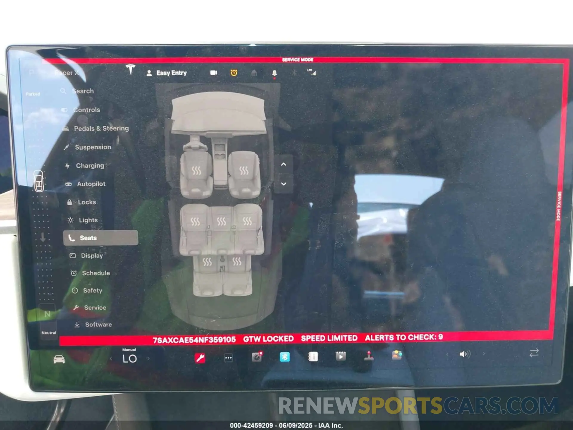 19 Photograph of a damaged car 7SAXCAE54NF359105 TESLA MODEL X 2022