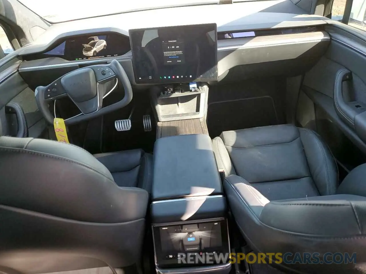 8 Photograph of a damaged car 7SAXCAE55NF350218 TESLA MODEL X 2022
