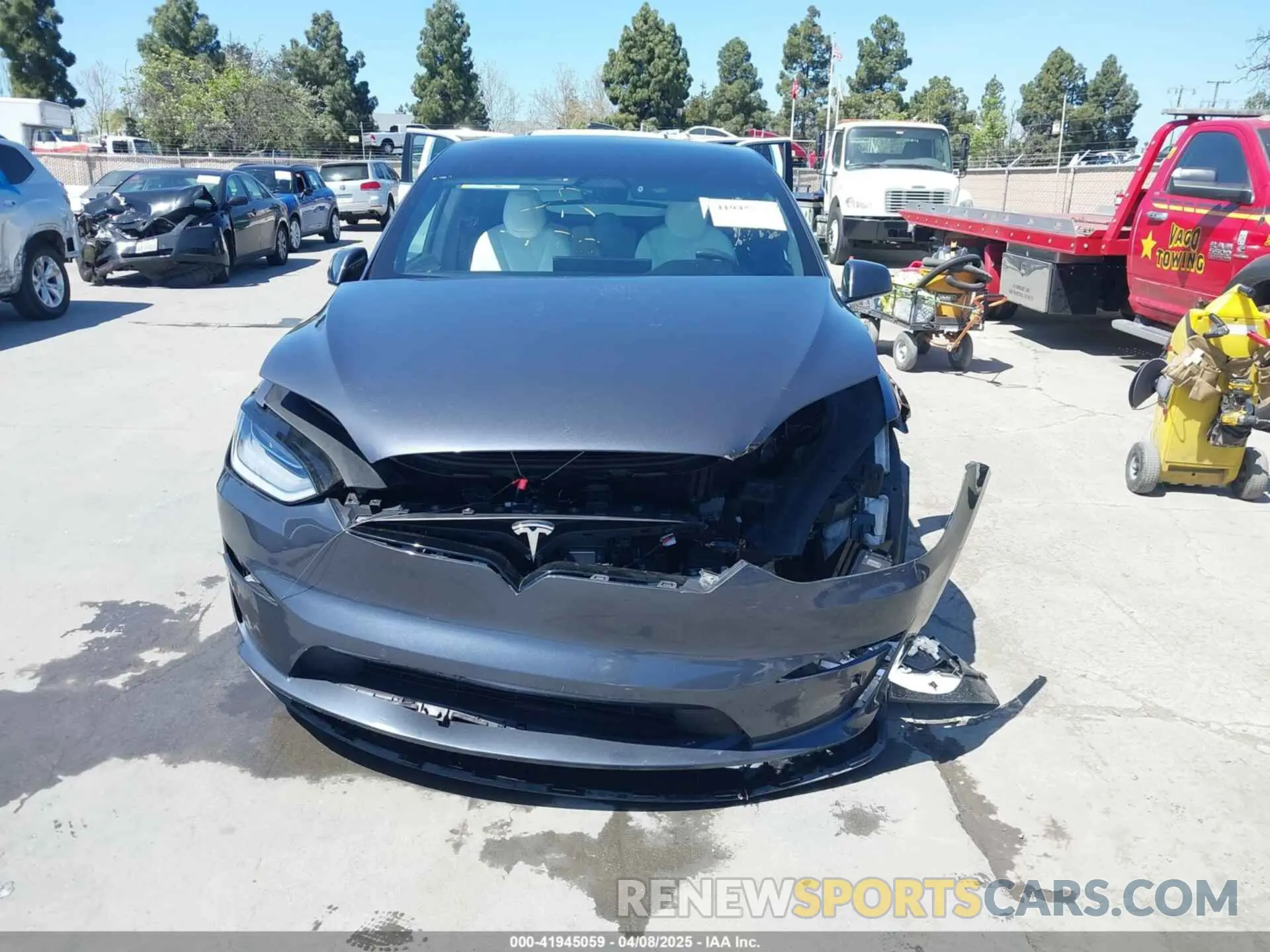12 Photograph of a damaged car 7SAXCAE59NF360301 TESLA MODEL X 2022