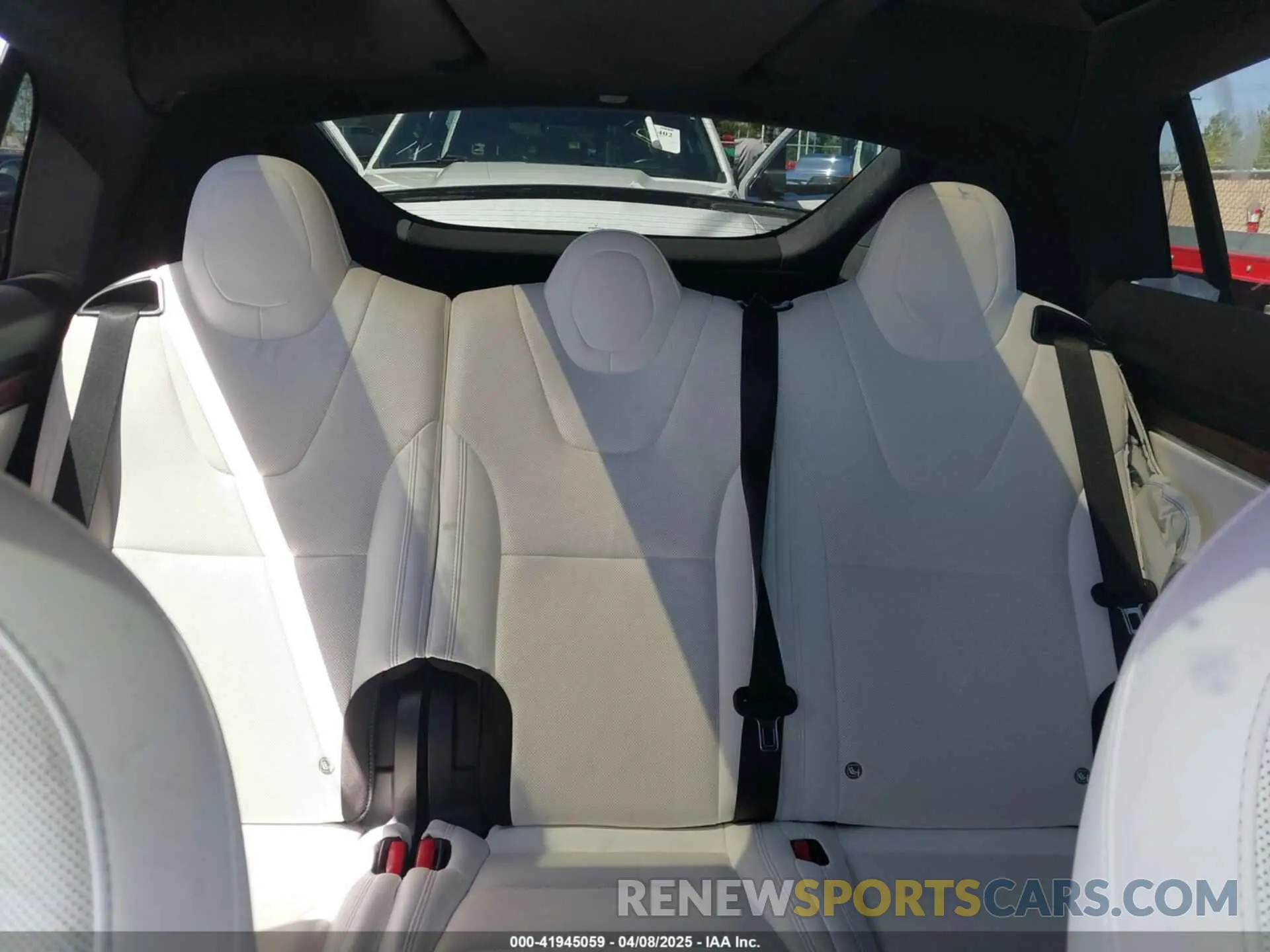 8 Photograph of a damaged car 7SAXCAE59NF360301 TESLA MODEL X 2022