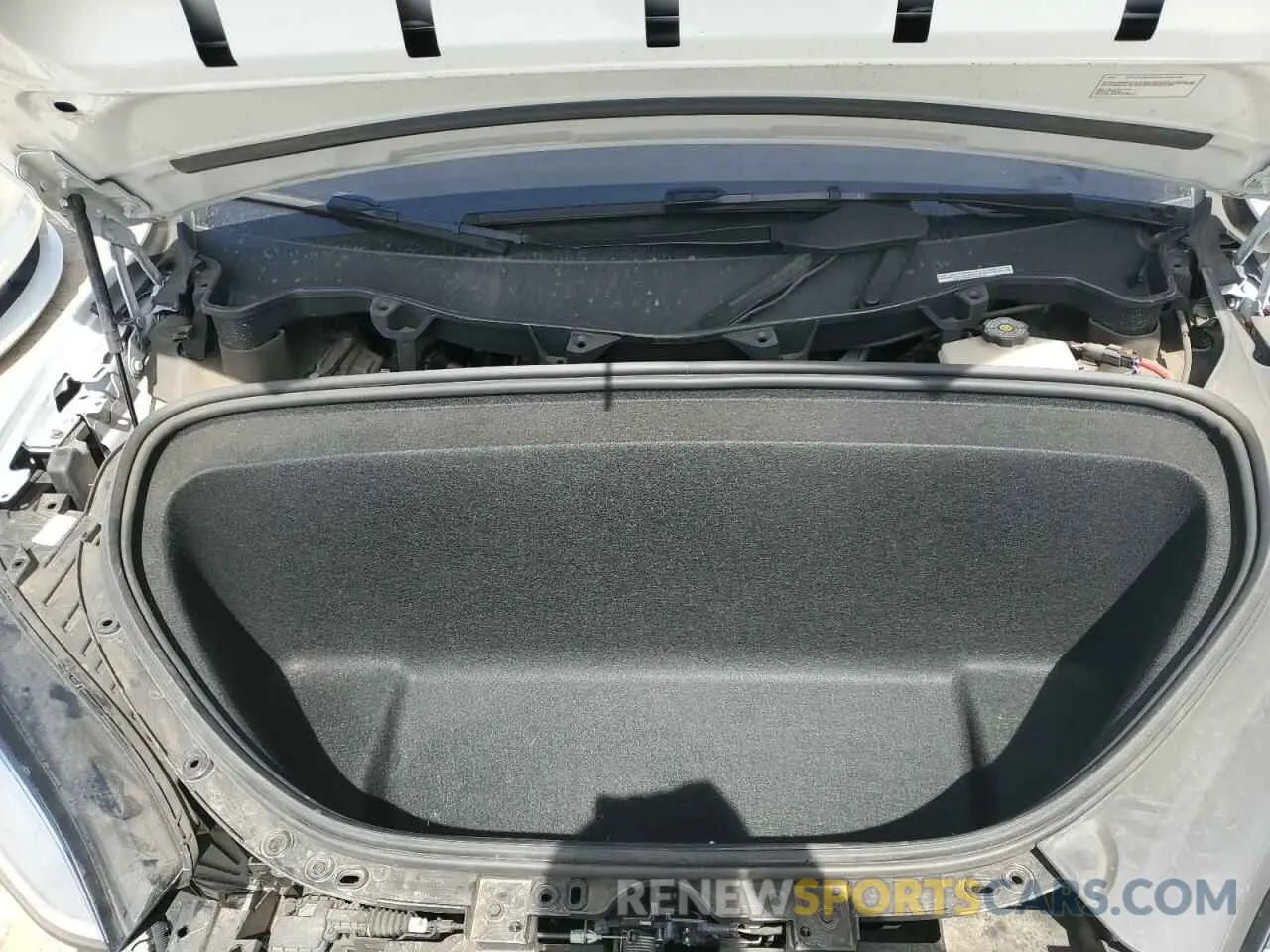 12 Photograph of a damaged car 7SAXCBE52NF362994 TESLA MODEL X 2022