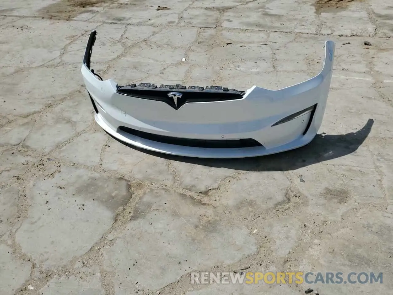 13 Photograph of a damaged car 7SAXCBE52NF362994 TESLA MODEL X 2022