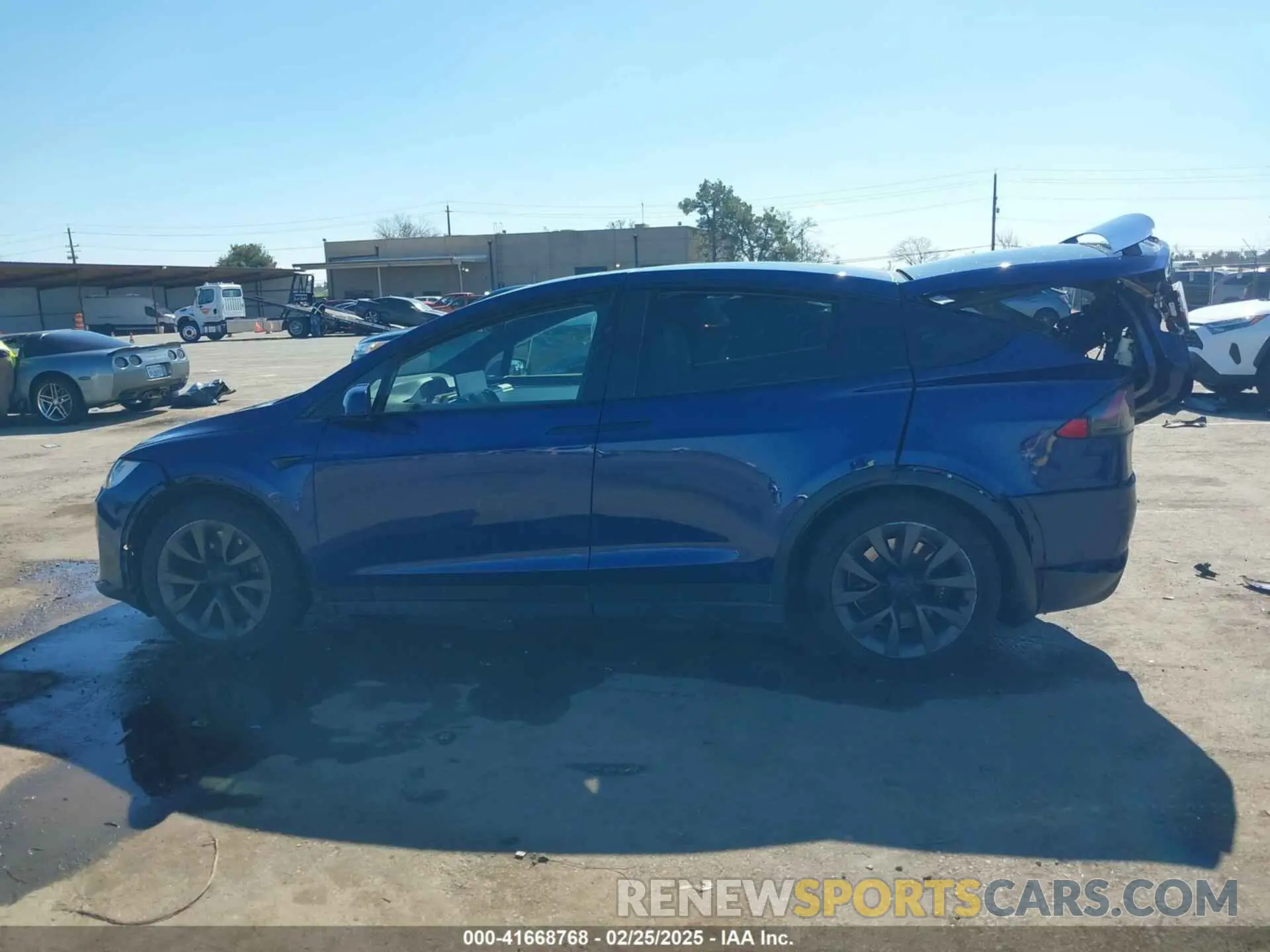 14 Photograph of a damaged car 7SAXCBE55NF328953 TESLA MODEL X 2022