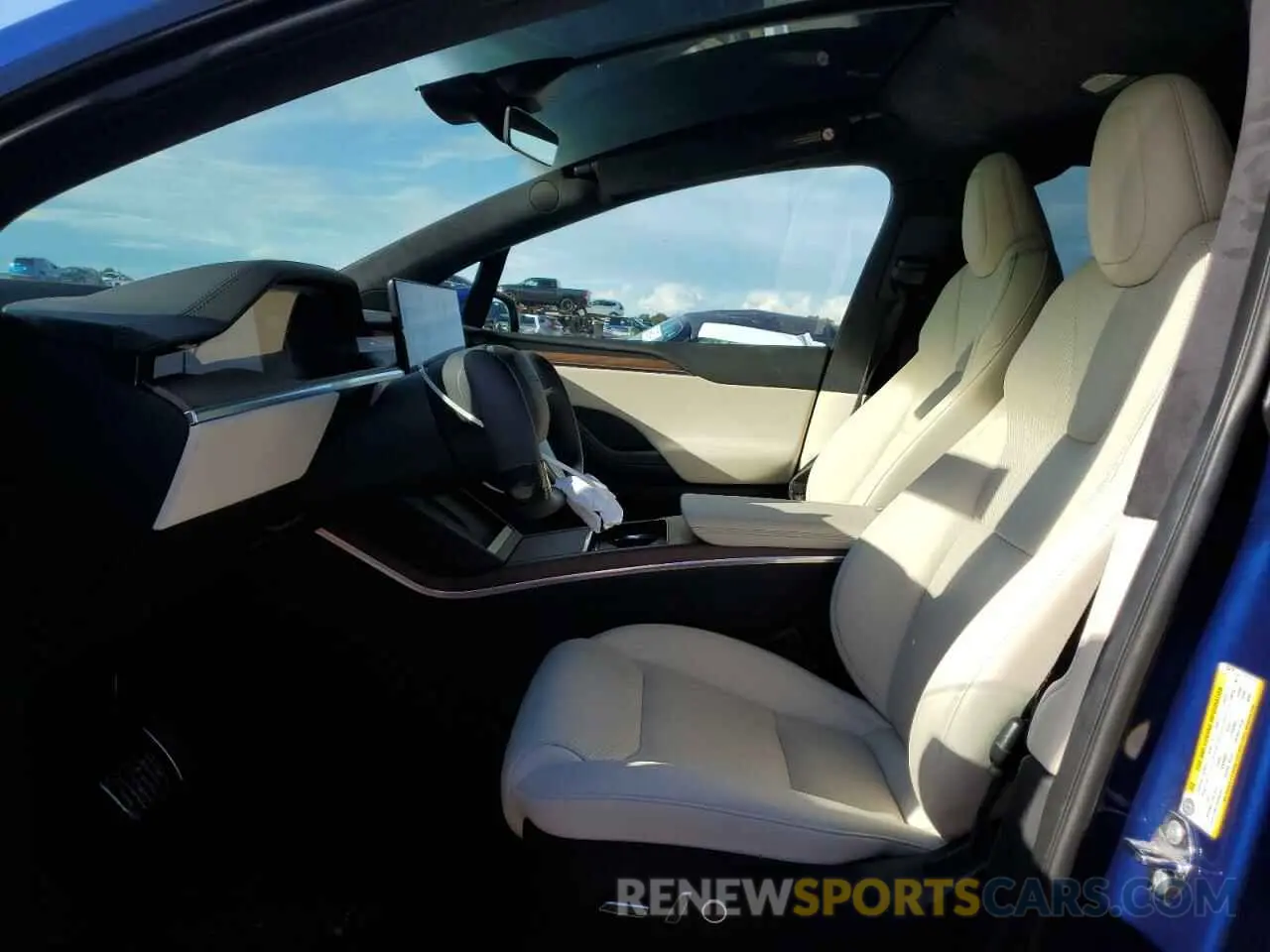 7 Photograph of a damaged car 7SAXCBE55NF334770 TESLA MODEL X 2022
