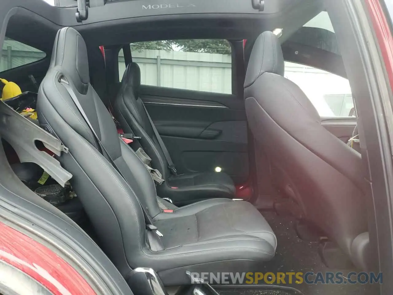10 Photograph of a damaged car 7SAXCBE55NF354825 TESLA MODEL X 2022