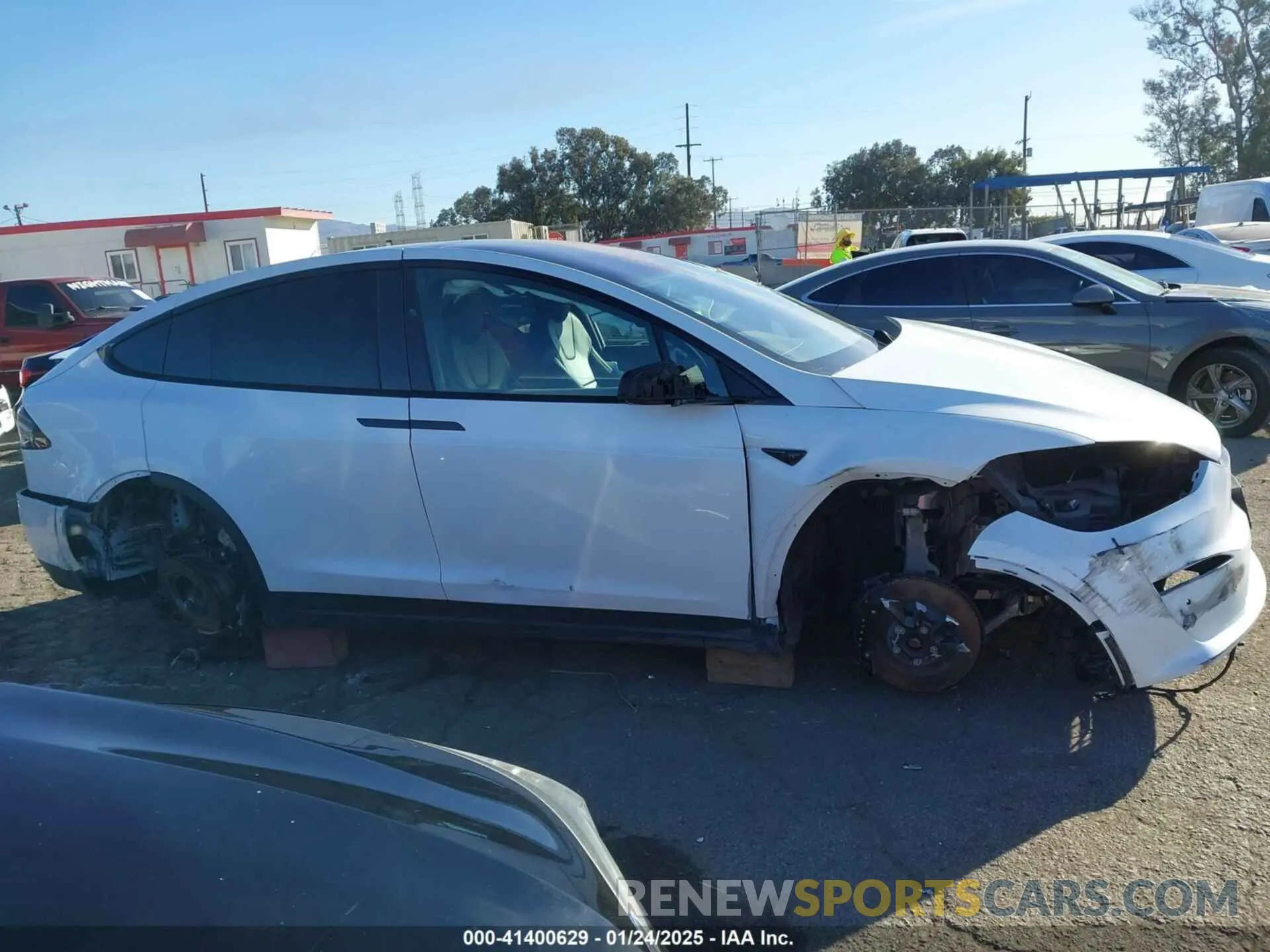 14 Photograph of a damaged car 7SAXCBE56NF329657 TESLA MODEL X 2022