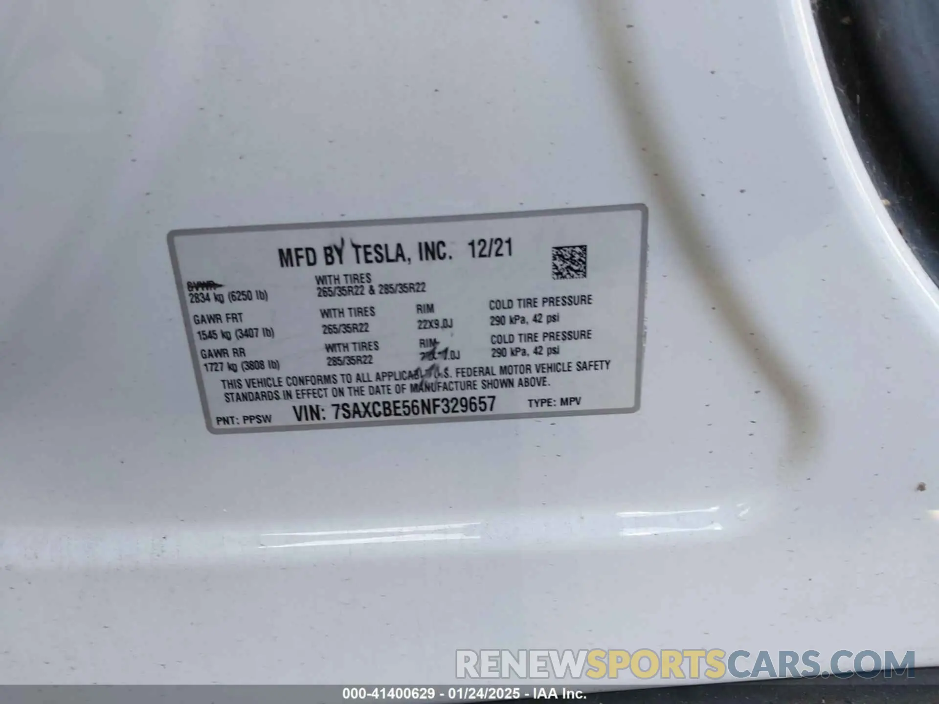 9 Photograph of a damaged car 7SAXCBE56NF329657 TESLA MODEL X 2022