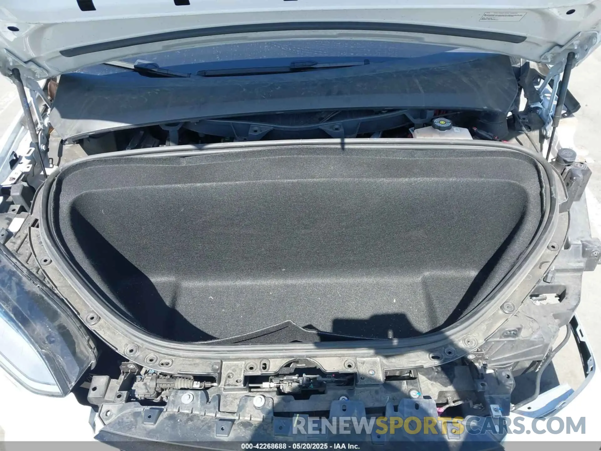 10 Photograph of a damaged car 7SAXCBE58NF329790 TESLA MODEL X 2022