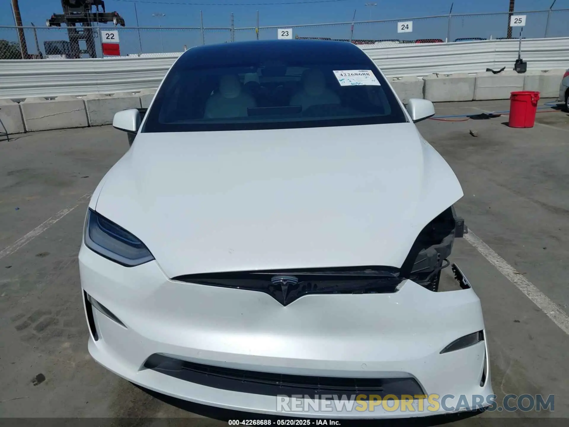 13 Photograph of a damaged car 7SAXCBE58NF329790 TESLA MODEL X 2022