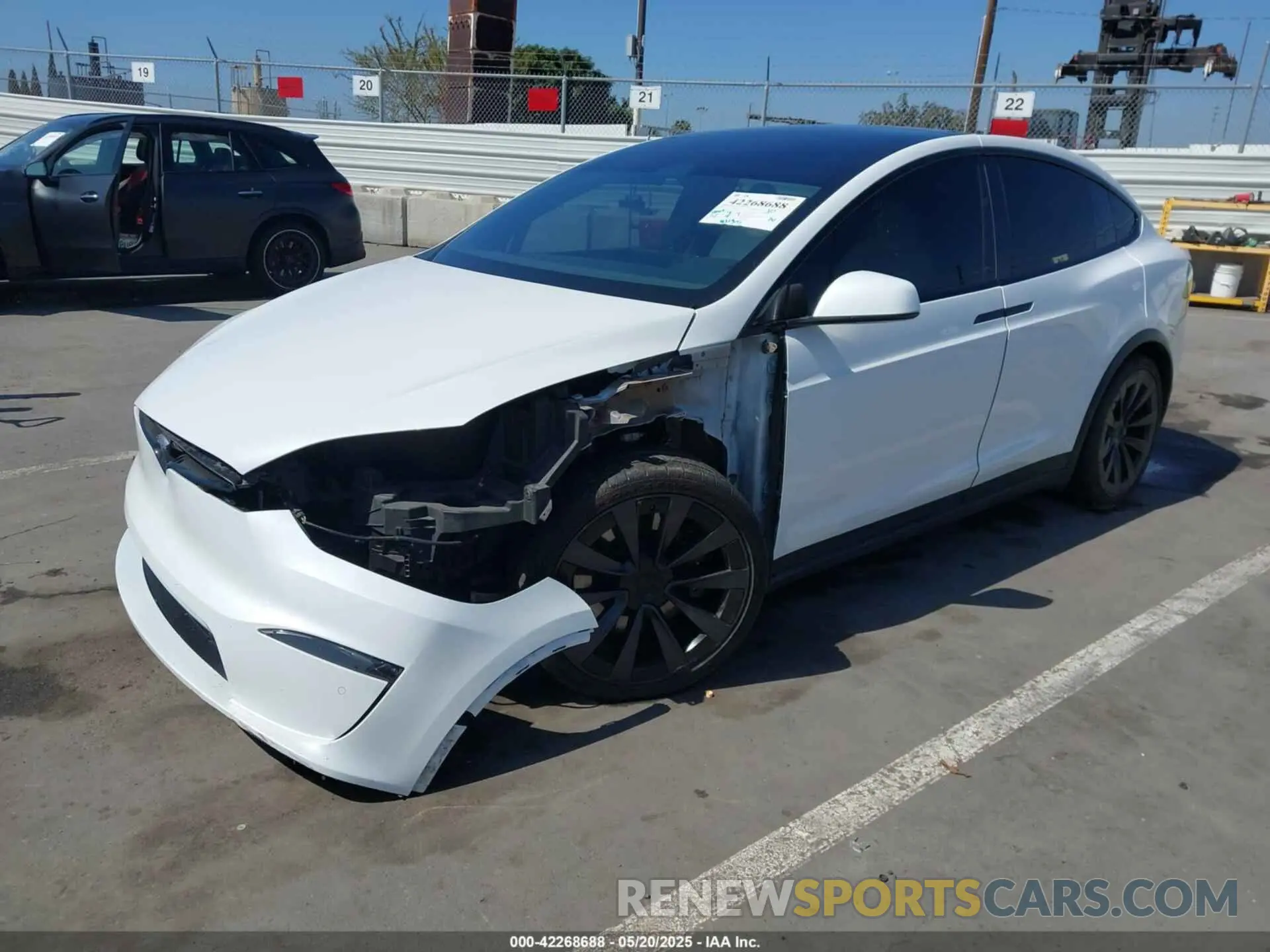 2 Photograph of a damaged car 7SAXCBE58NF329790 TESLA MODEL X 2022