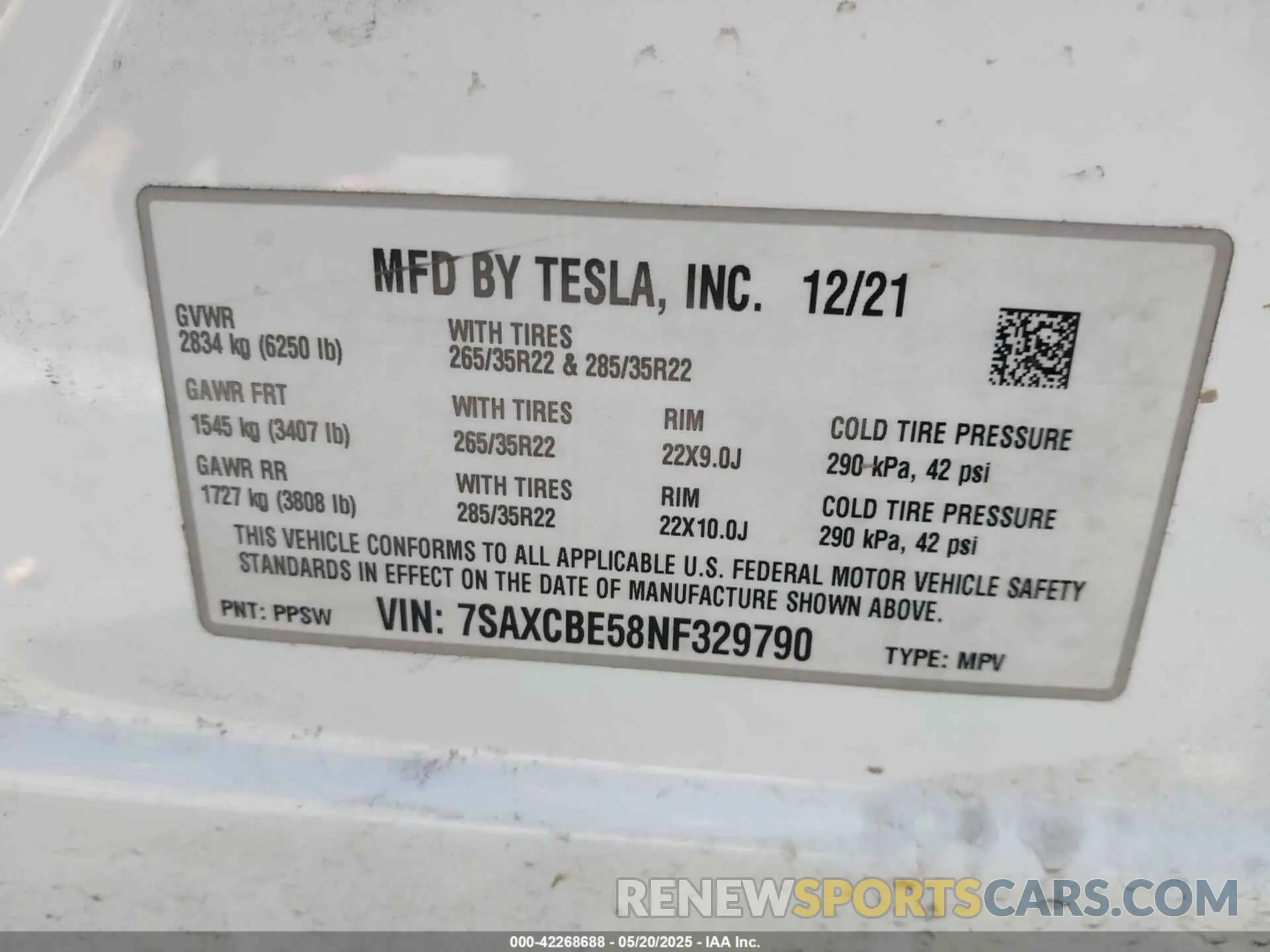 9 Photograph of a damaged car 7SAXCBE58NF329790 TESLA MODEL X 2022
