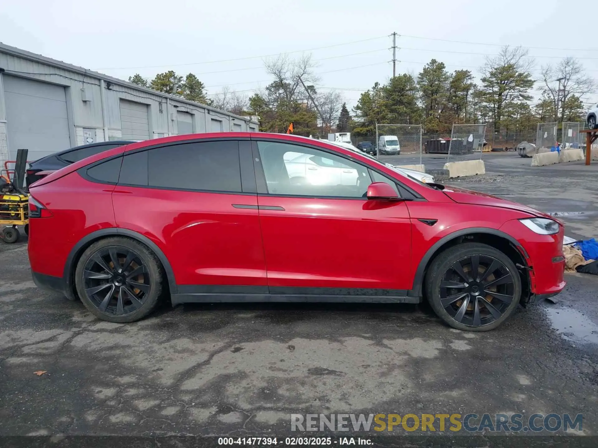 13 Photograph of a damaged car 7SAXCBE60NF330246 TESLA MODEL X 2022
