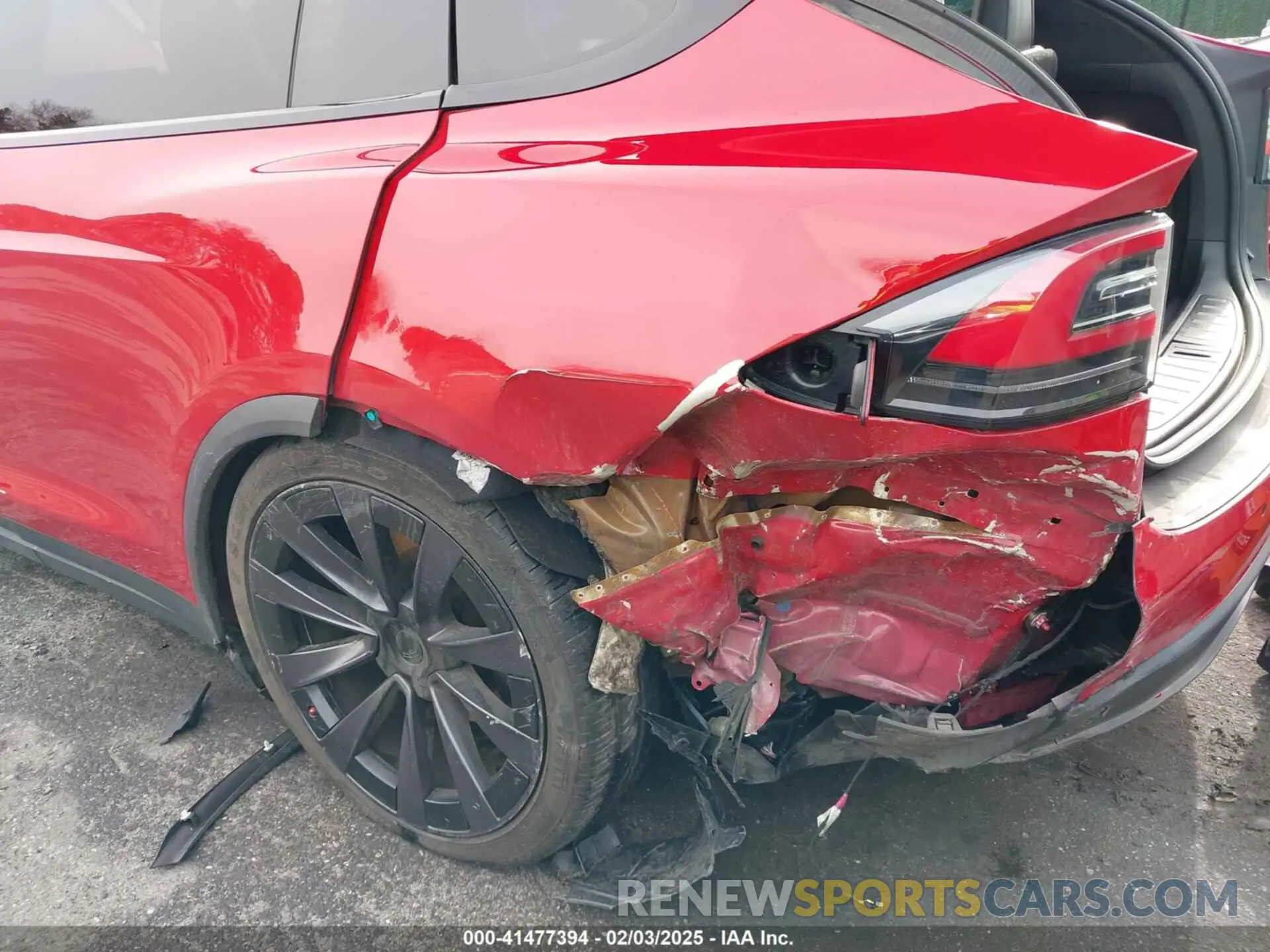 6 Photograph of a damaged car 7SAXCBE60NF330246 TESLA MODEL X 2022