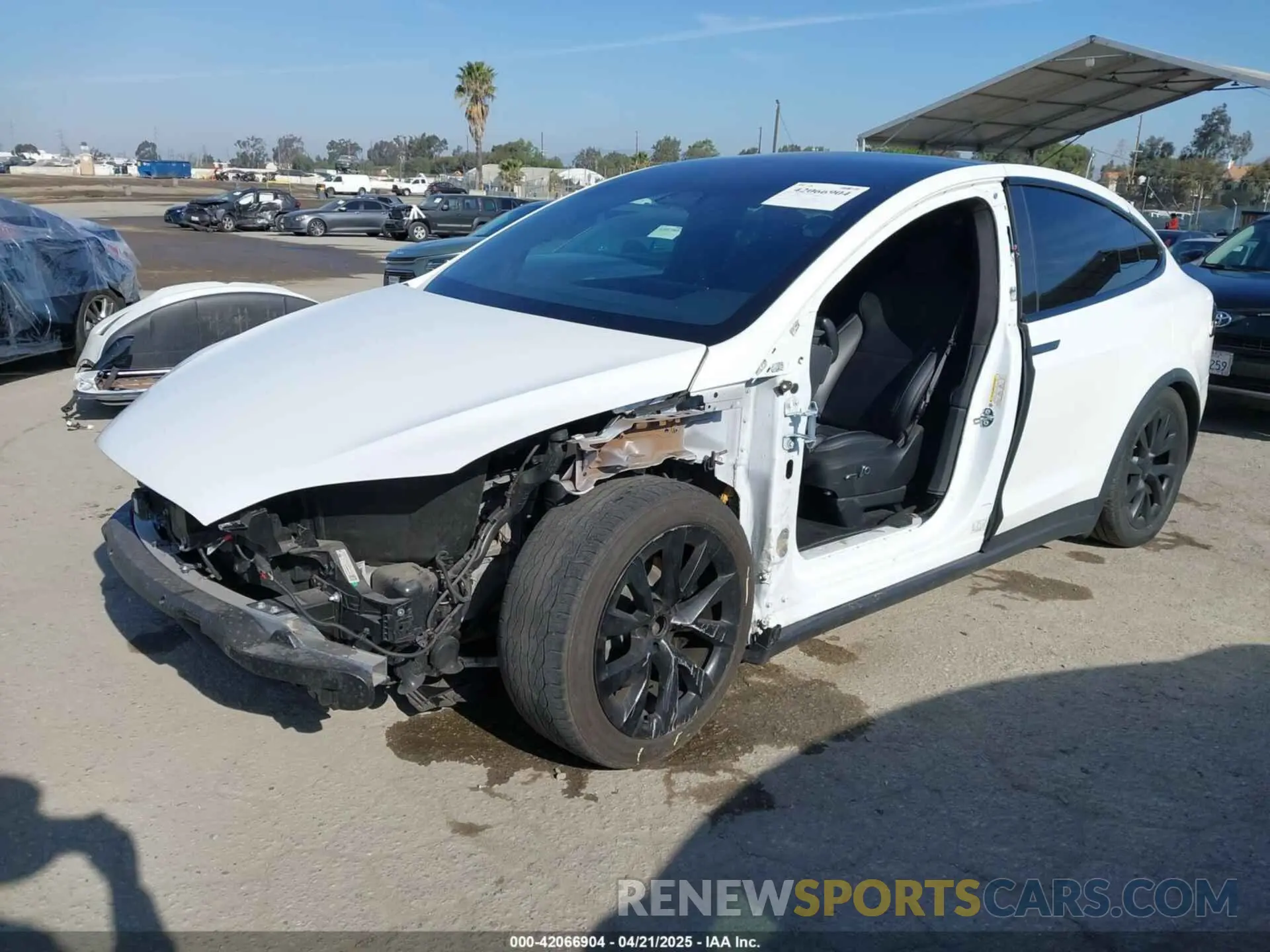 2 Photograph of a damaged car 7SAXCBE63NF337529 TESLA MODEL X 2022