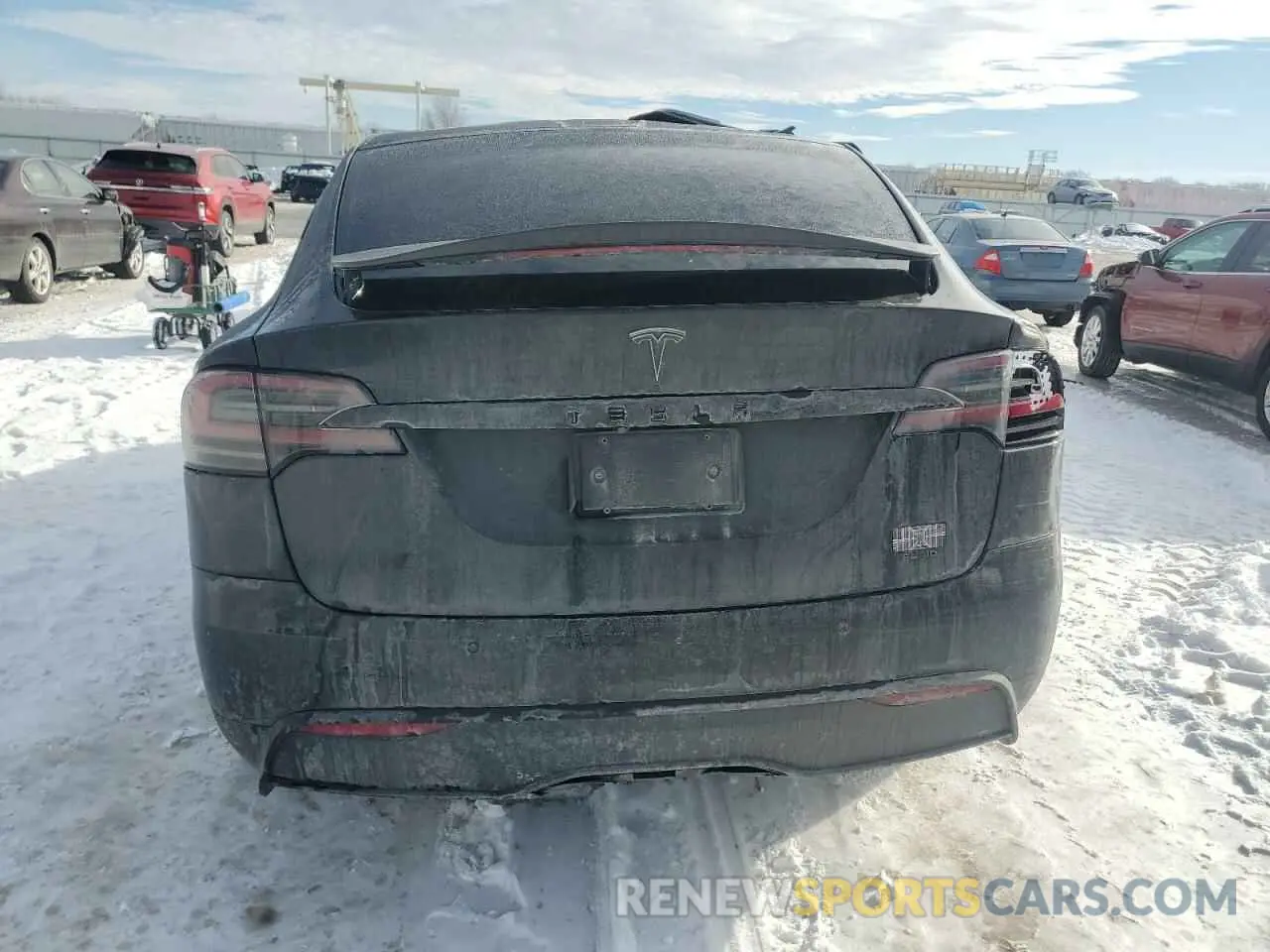 6 Photograph of a damaged car 7SAXCBE66NF342093 TESLA MODEL X 2022