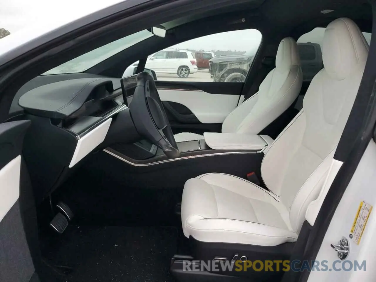 7 Photograph of a damaged car 7SAXCBE67NF333239 TESLA MODEL X 2022
