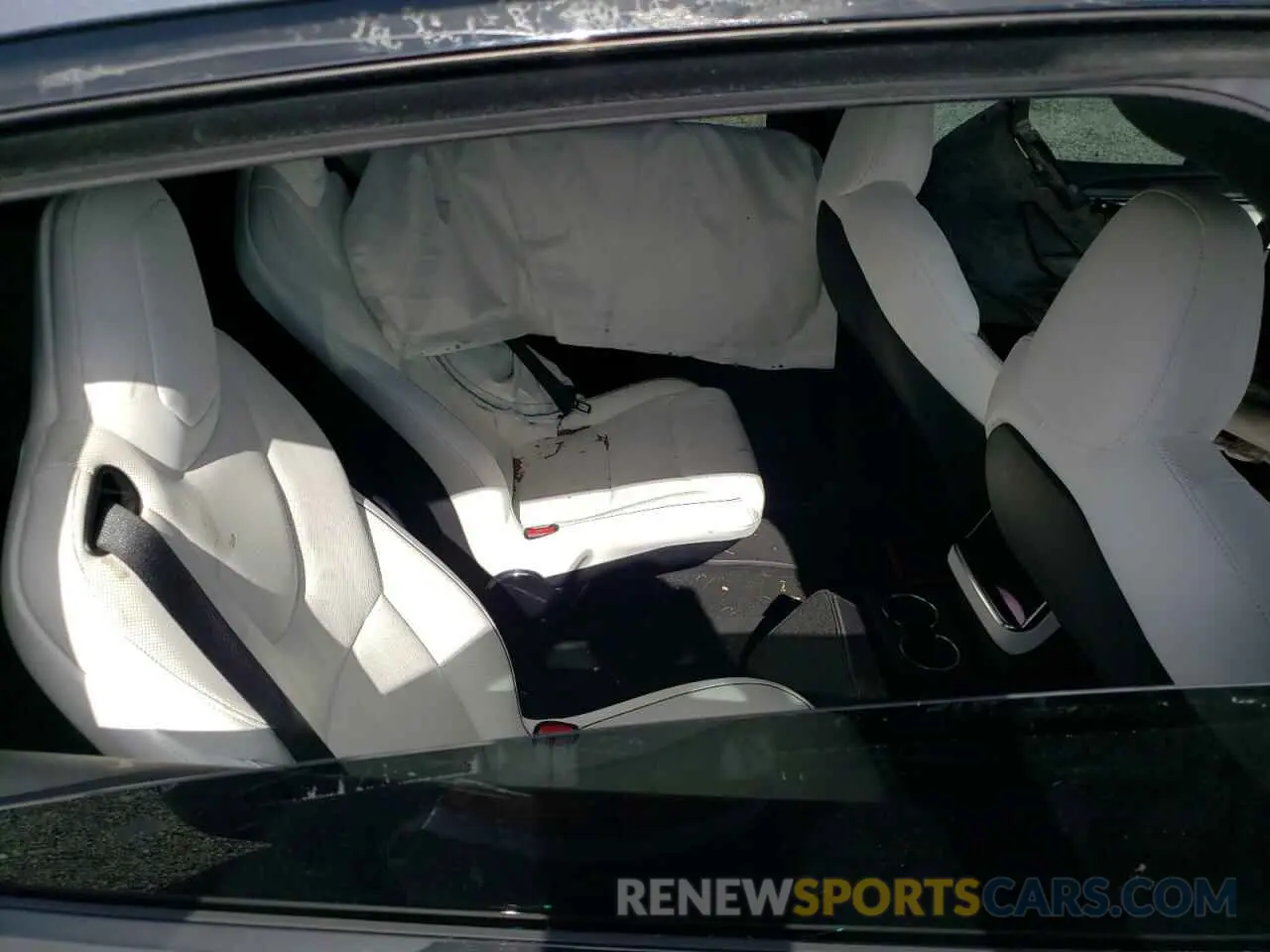 11 Photograph of a damaged car 7SAXCBE67NF359257 TESLA MODEL X 2022