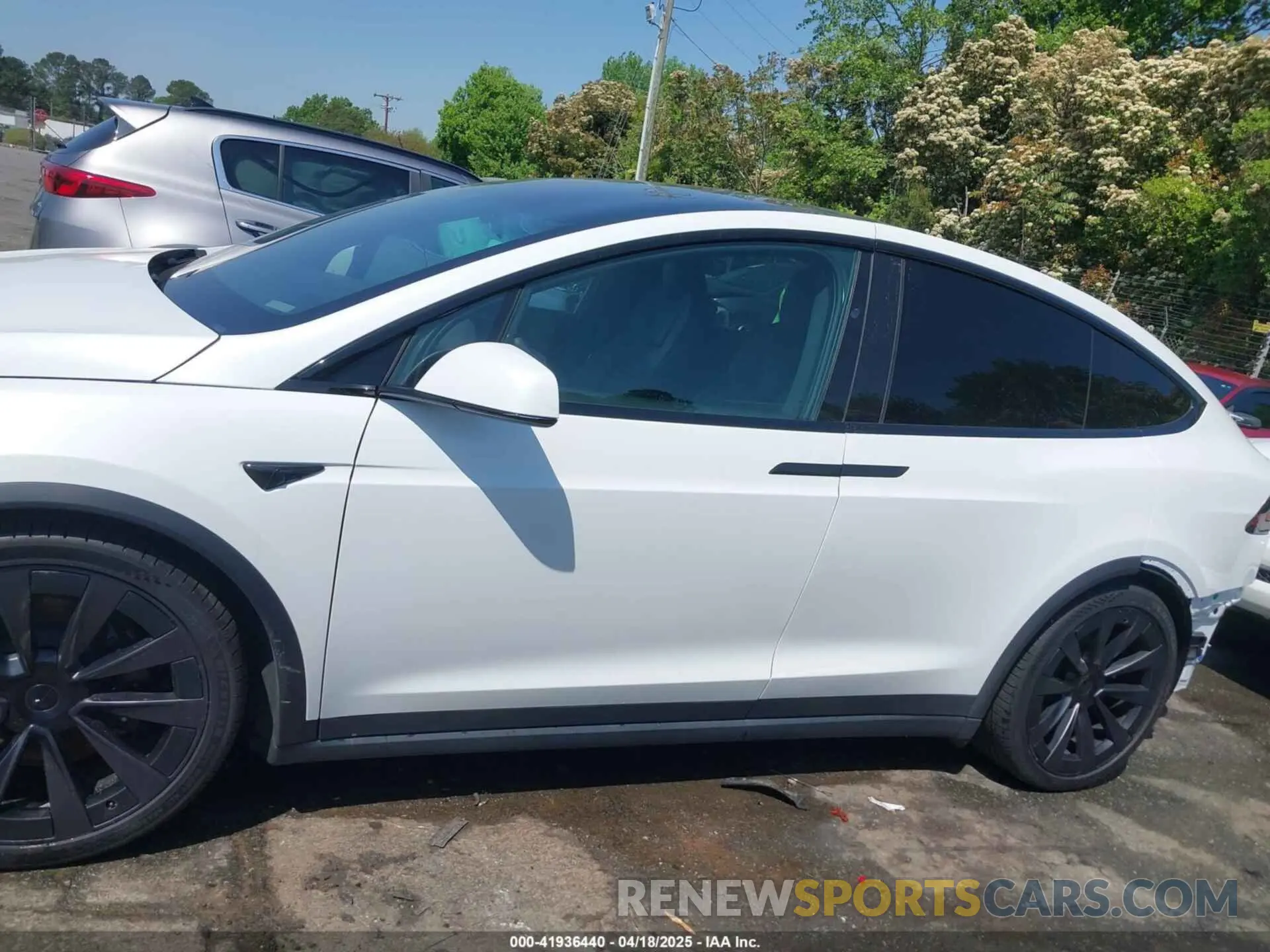 14 Фотография поврежденного автомобиля 7SAXCBE69NF354836 TESLA MODEL X 2022