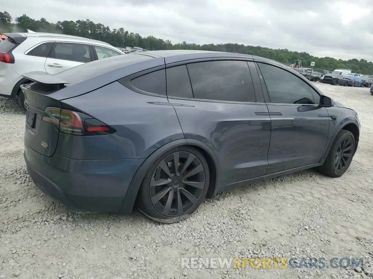 3 Photograph of a damaged car 7SAXCBE6XNF333784 TESLA MODEL X 2022