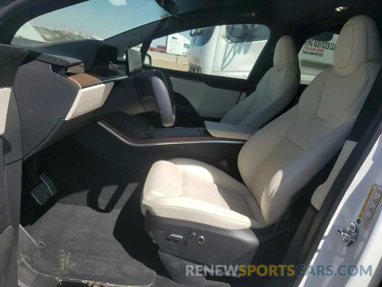 7 Photograph of a damaged car 7SAXCDE53NF358660 TESLA MODEL X 2022