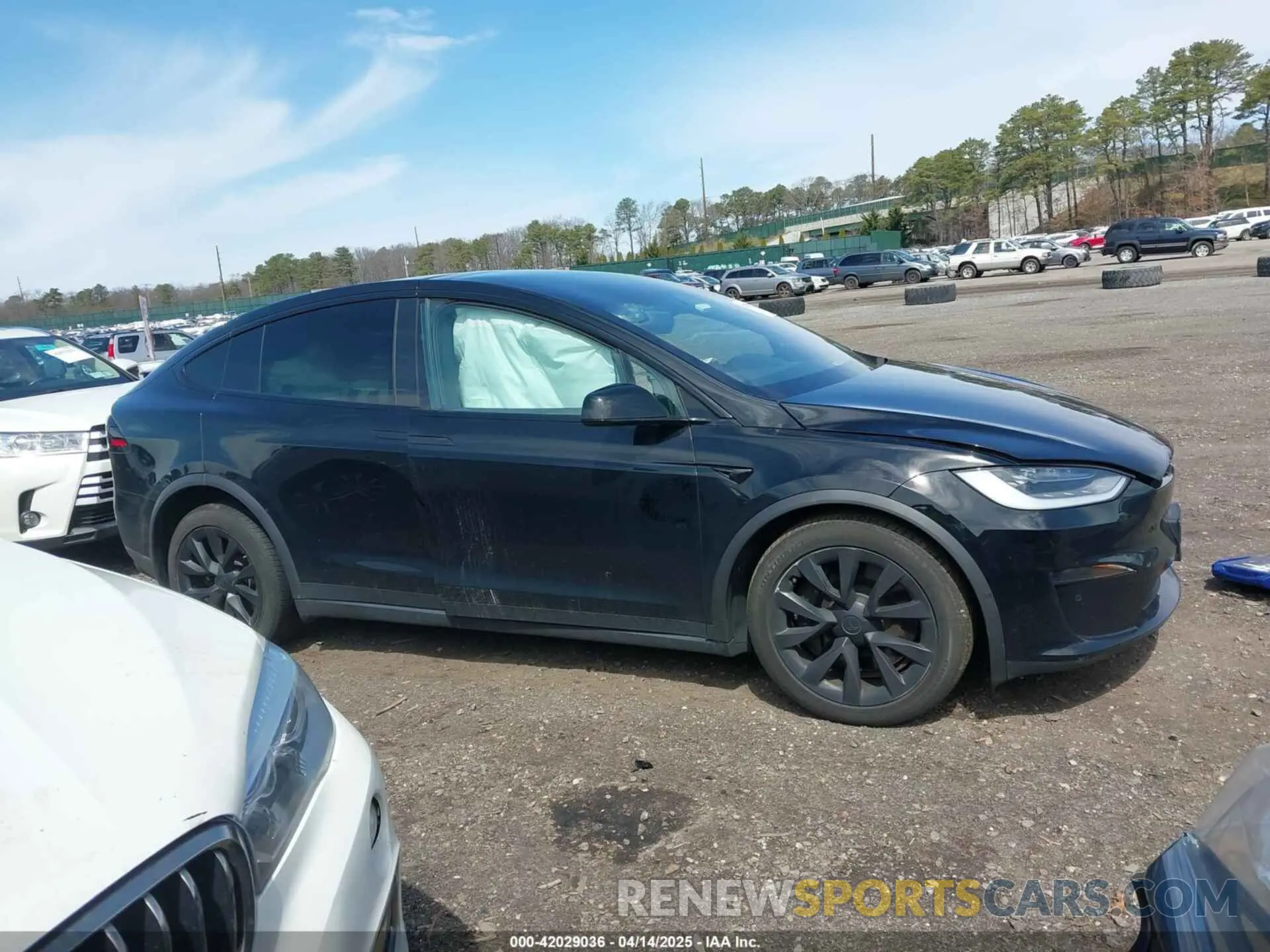 13 Photograph of a damaged car 7SAXCDE55NF340371 TESLA MODEL X 2022