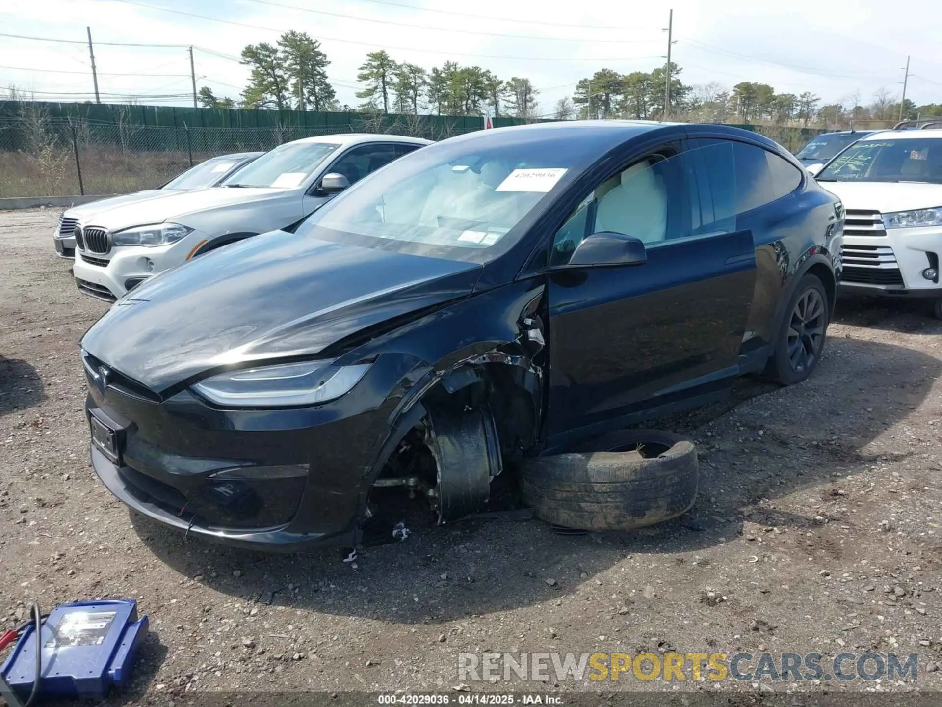 2 Photograph of a damaged car 7SAXCDE55NF340371 TESLA MODEL X 2022