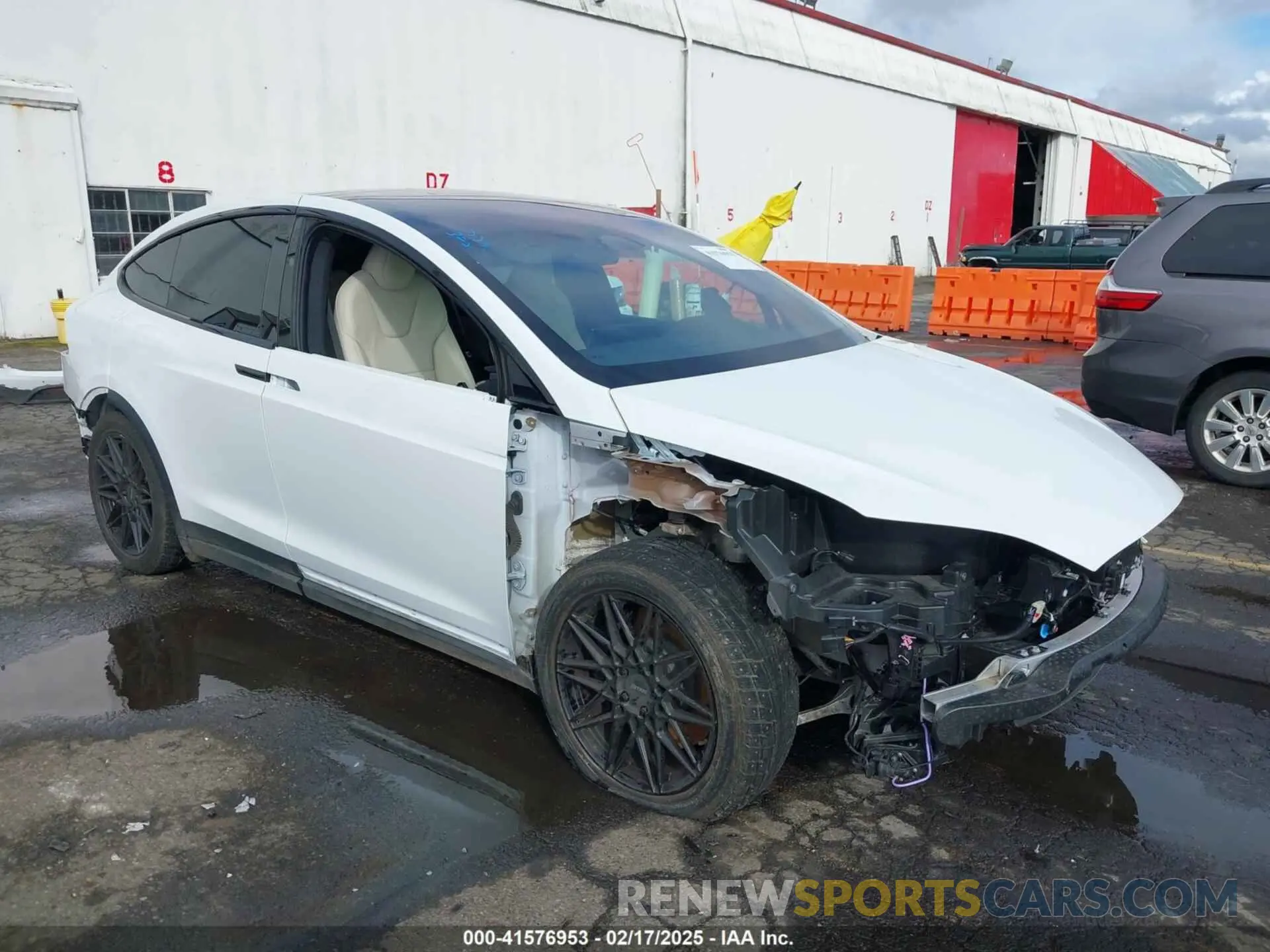 6 Фотография поврежденного автомобиля 7SAXCDE56NF360208 TESLA MODEL X 2022