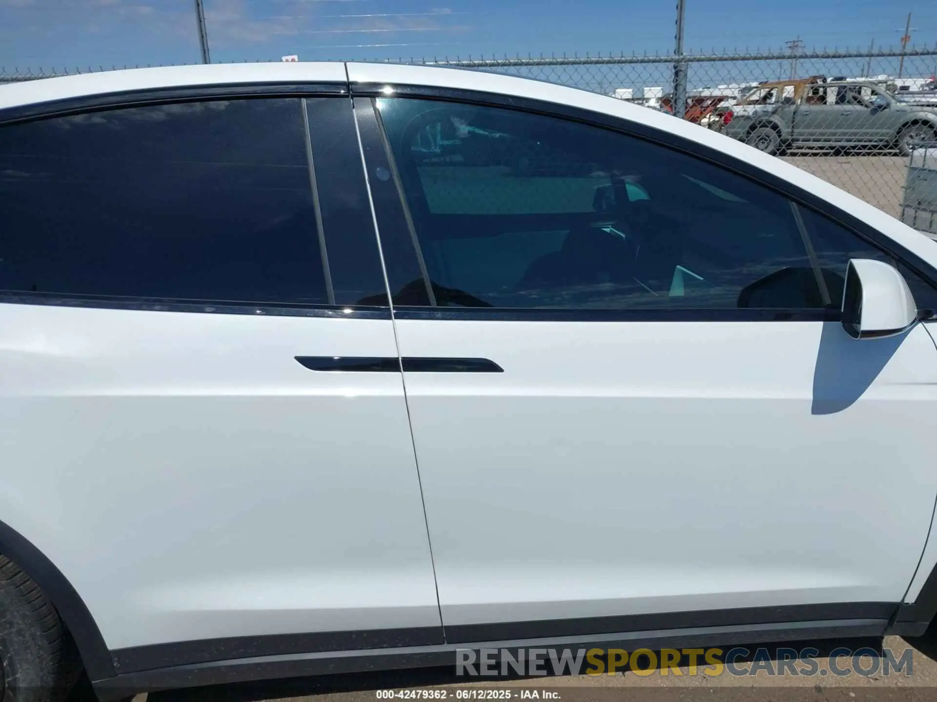 13 Фотография поврежденного автомобиля 7SAXCDE57NF340758 TESLA MODEL X 2022