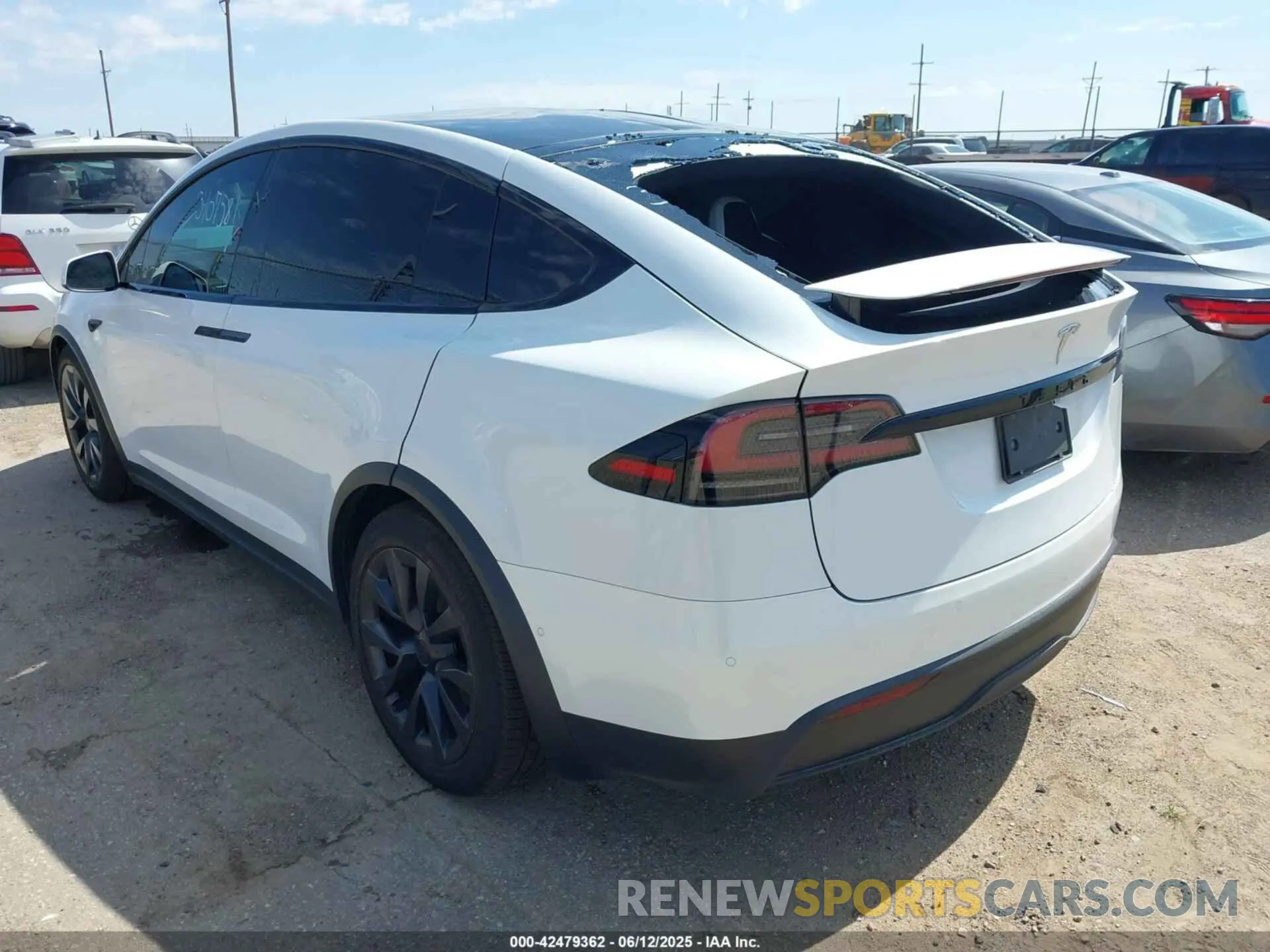 3 Фотография поврежденного автомобиля 7SAXCDE57NF340758 TESLA MODEL X 2022