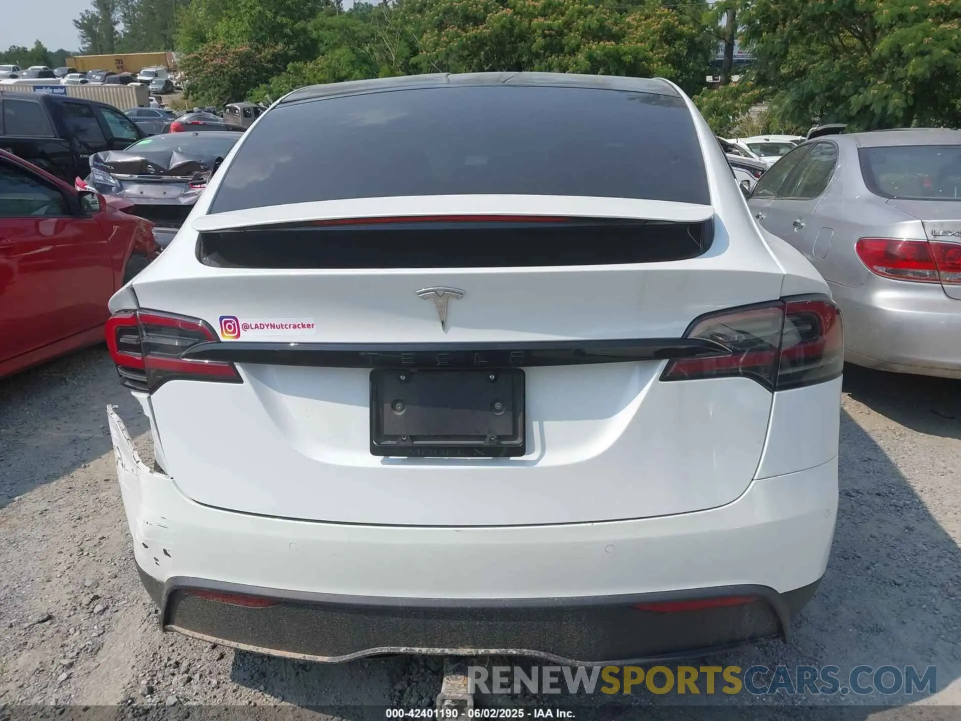 16 Photograph of a damaged car 7SAXCDE58NF356340 TESLA MODEL X 2022