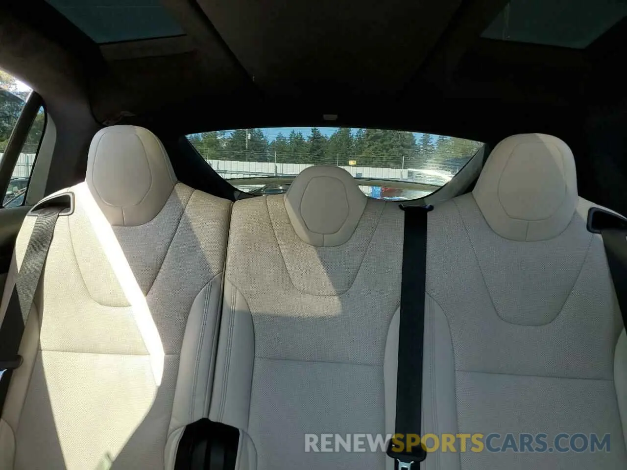 10 Photograph of a damaged car 7SAXCAE53PF422729 TESLA MODEL X 2023