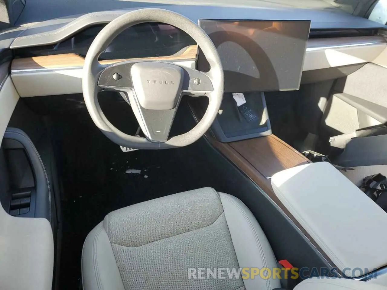 8 Photograph of a damaged car 7SAXCAE57PF396944 TESLA MODEL X 2023