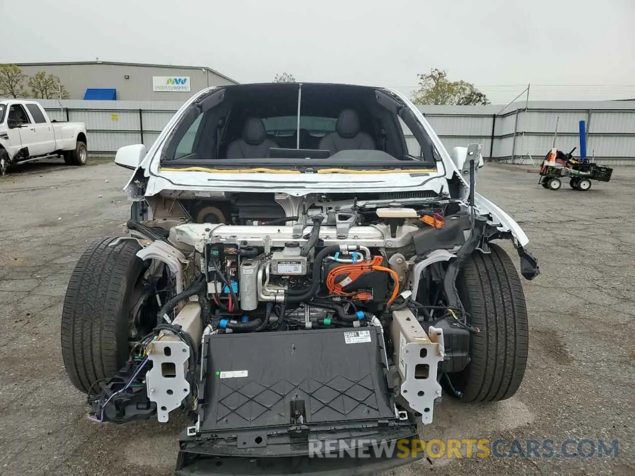 5 Photograph of a damaged car 7SAXCAE58PF379943 TESLA MODEL X 2023