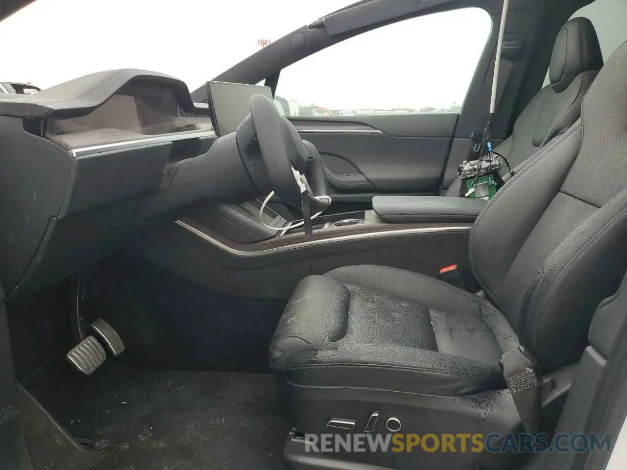 7 Photograph of a damaged car 7SAXCAE58PF379943 TESLA MODEL X 2023