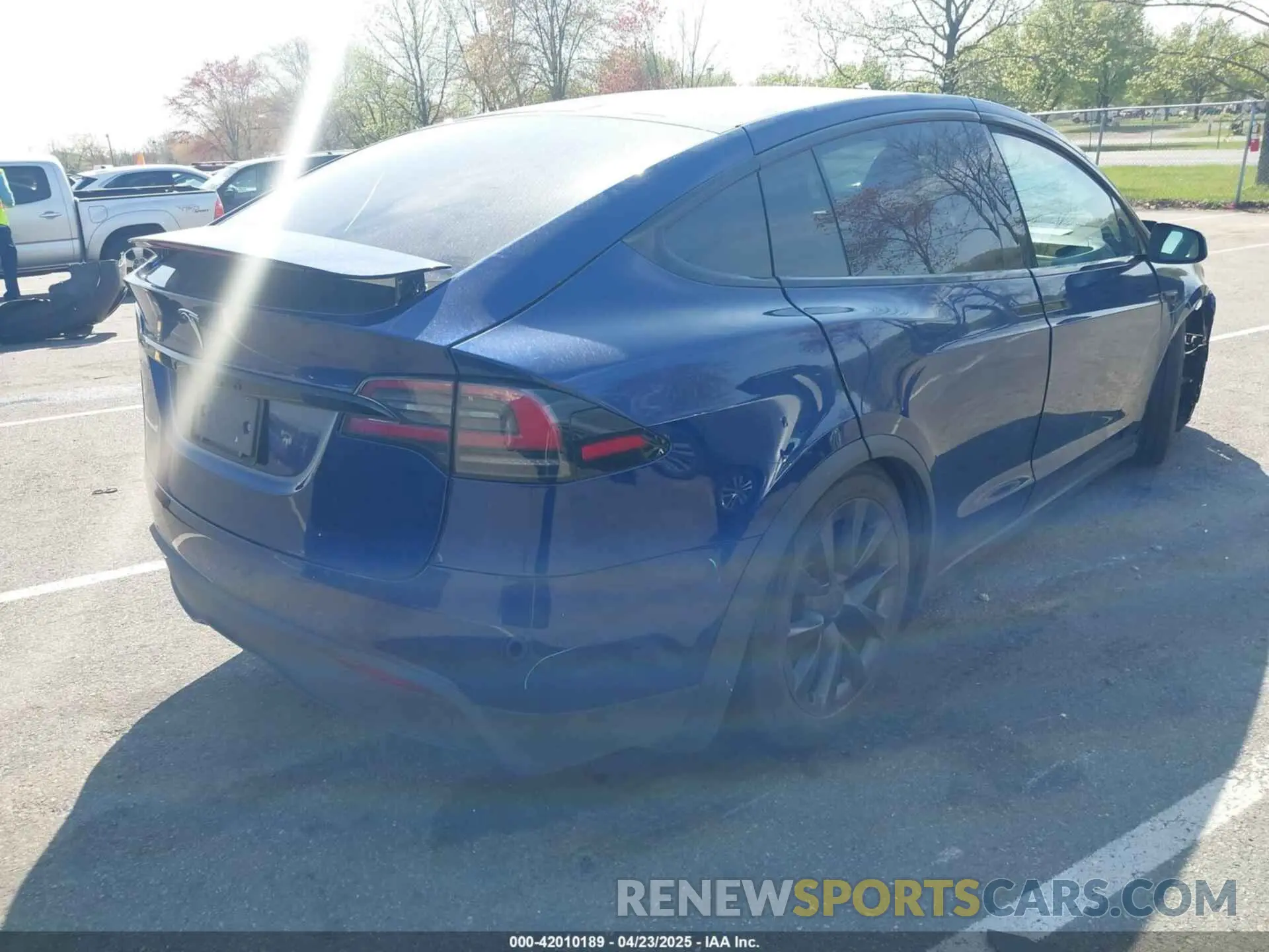 4 Фотография поврежденного автомобиля 7SAXCBE55PF367111 TESLA MODEL X 2023